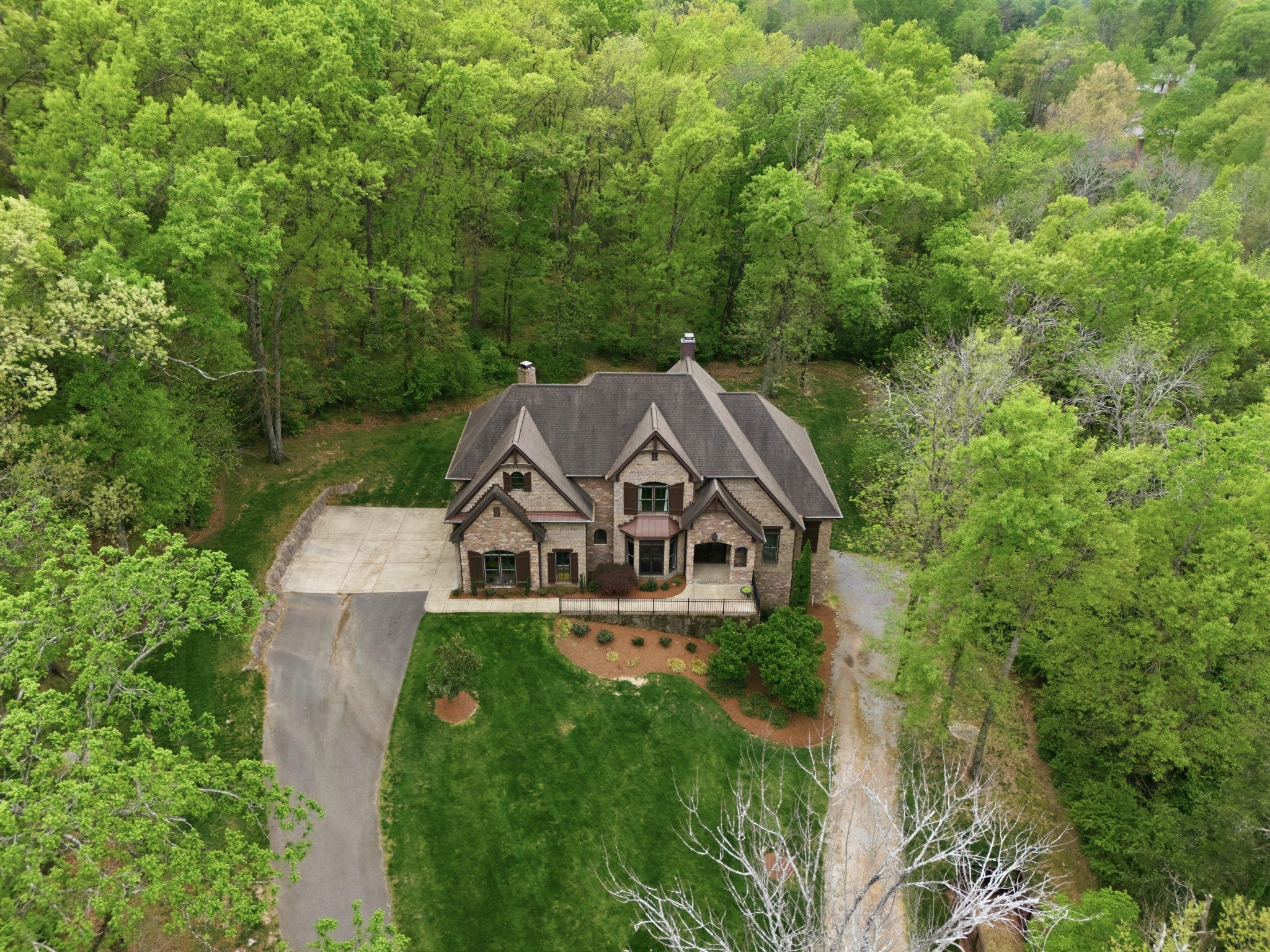1024 Redmond Ct