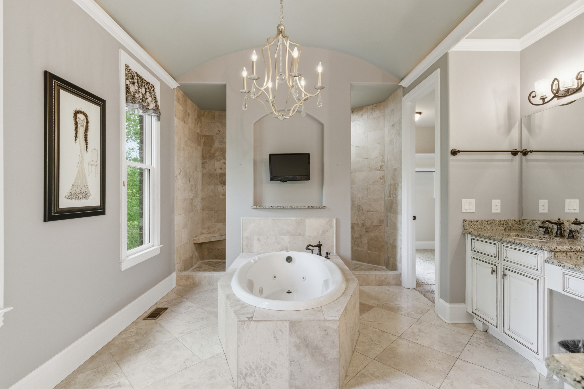 1024 Redmond Ct