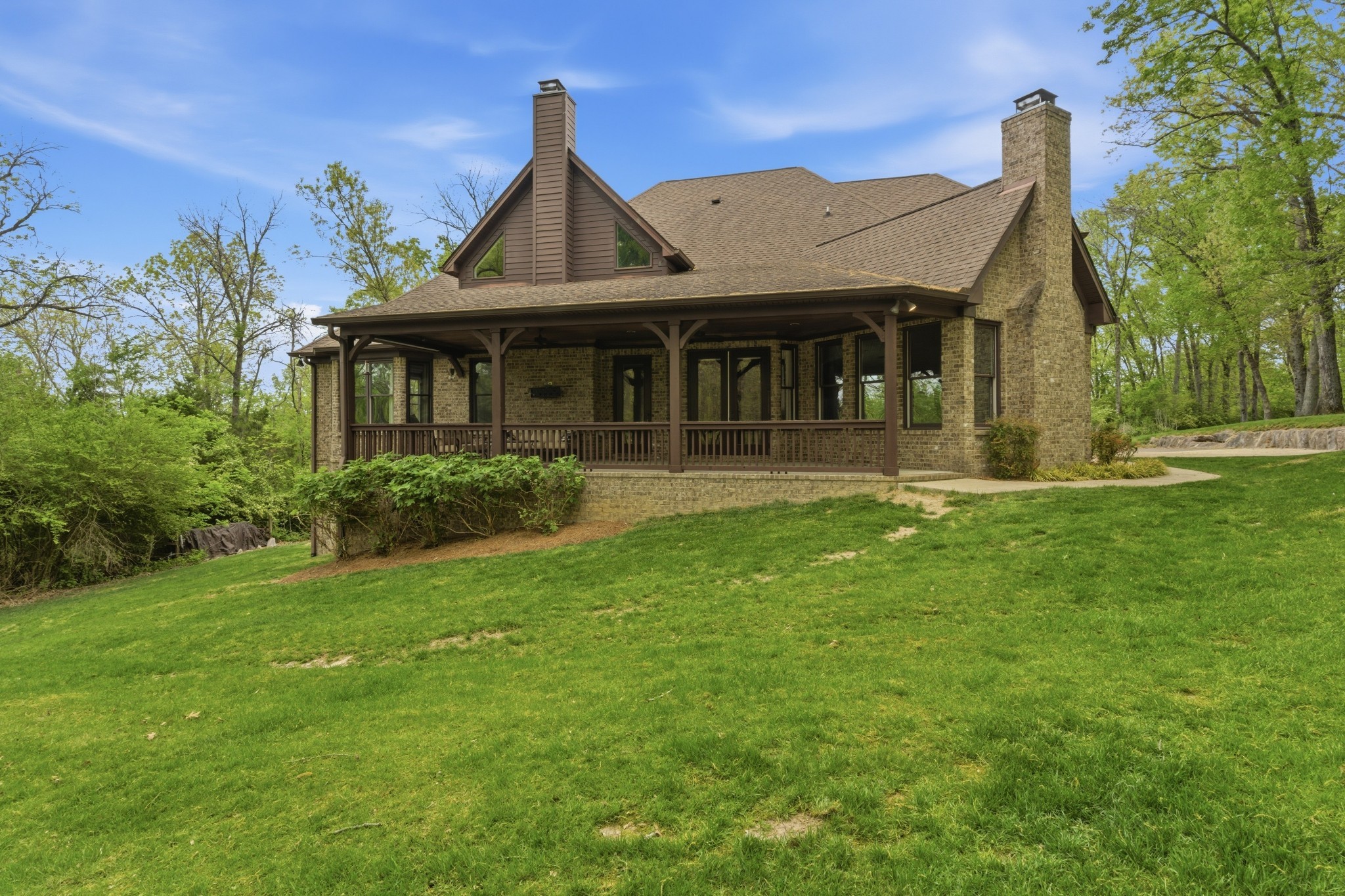 1024 Redmond Ct