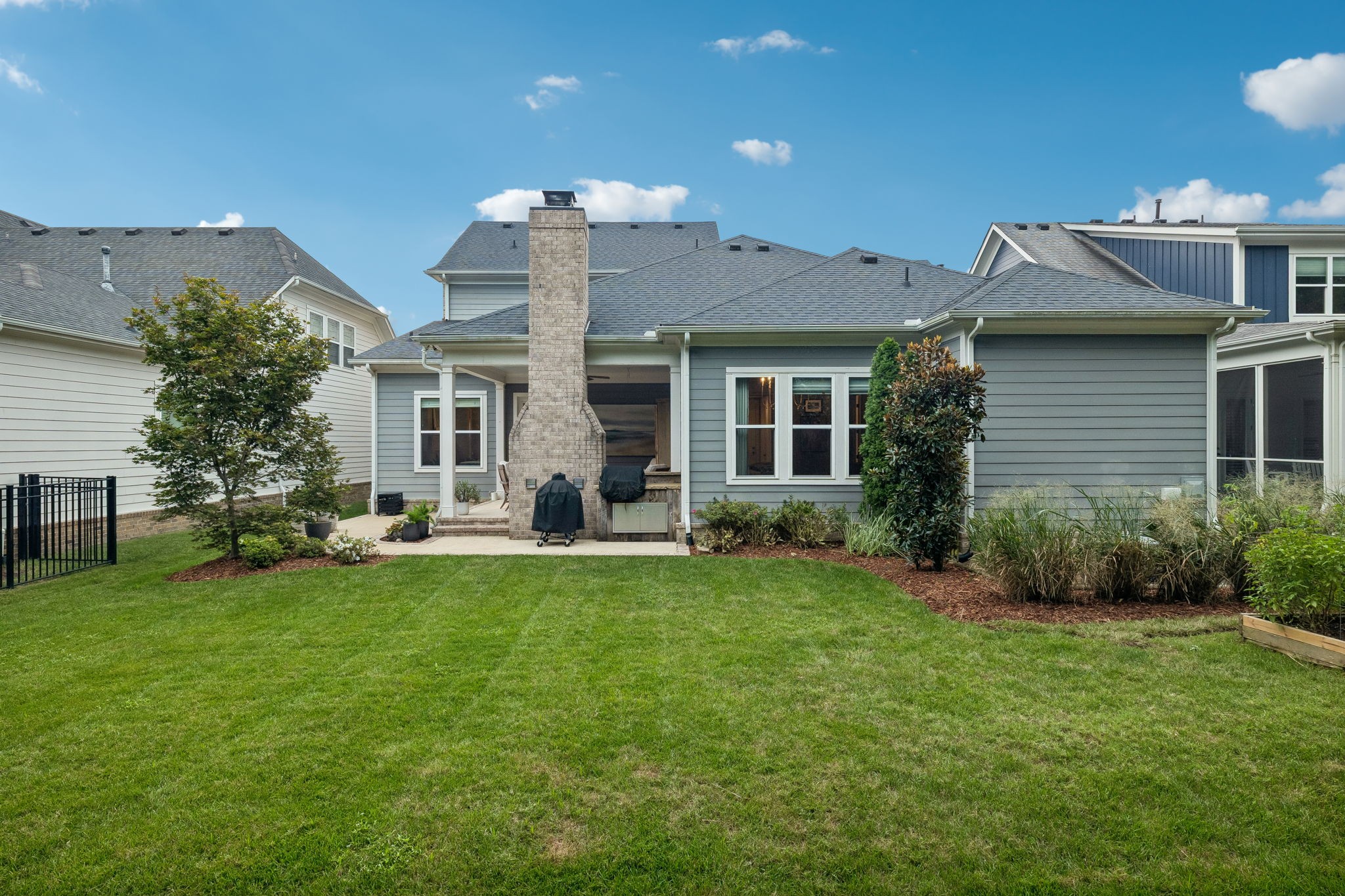 4000 Blossom Trail Ln