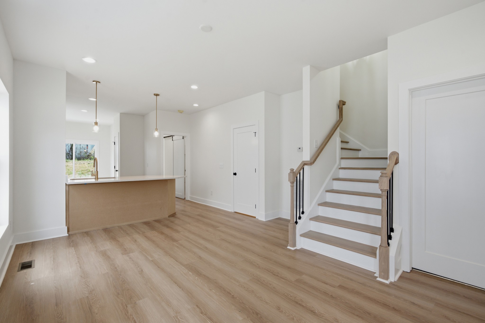 711 Demoss St Unit: A