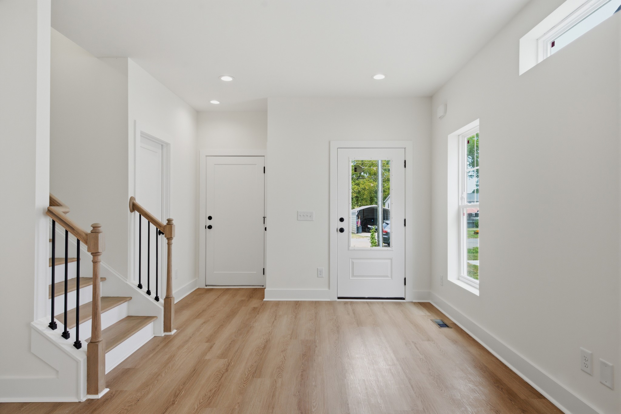 711 Demoss St Unit: A