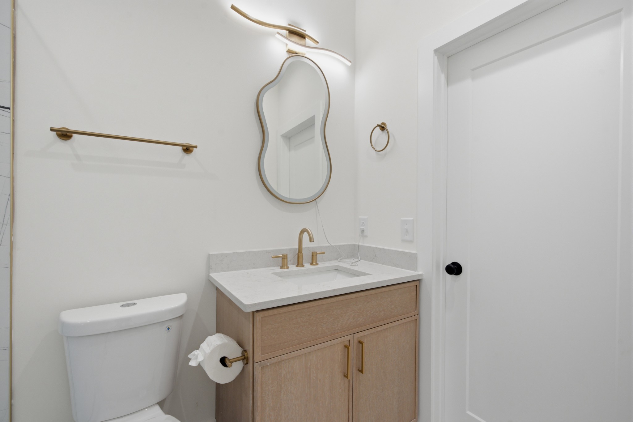 711 Demoss St Unit: A
