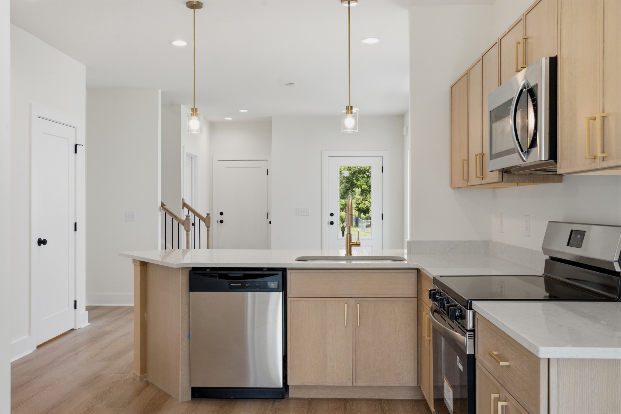 711 Demoss St Unit: A