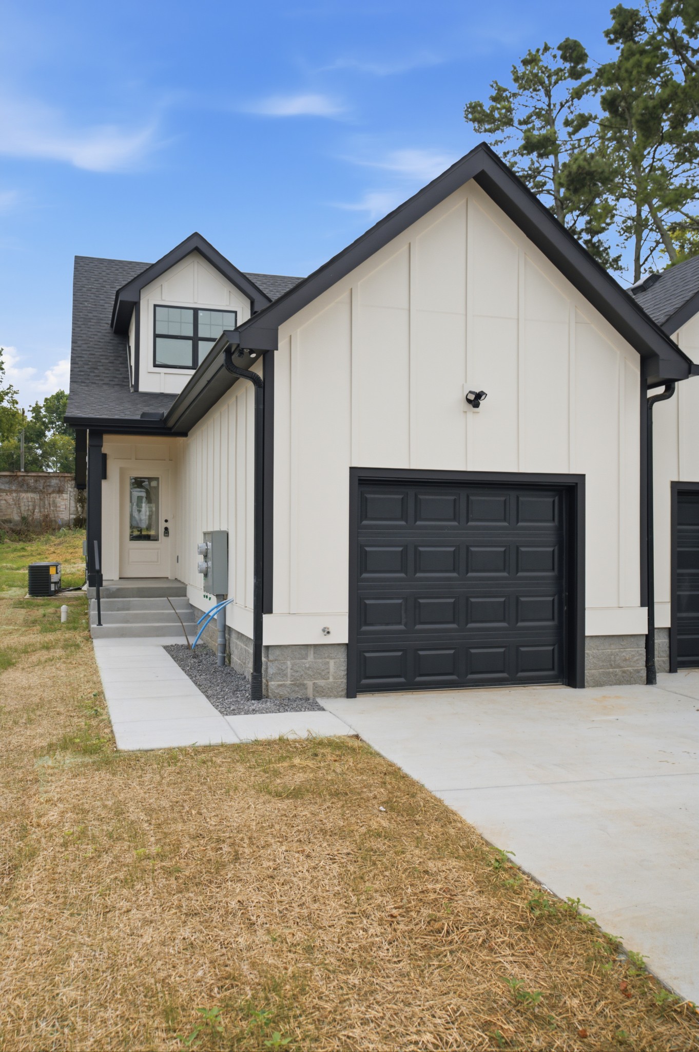711 Demoss St Unit: A