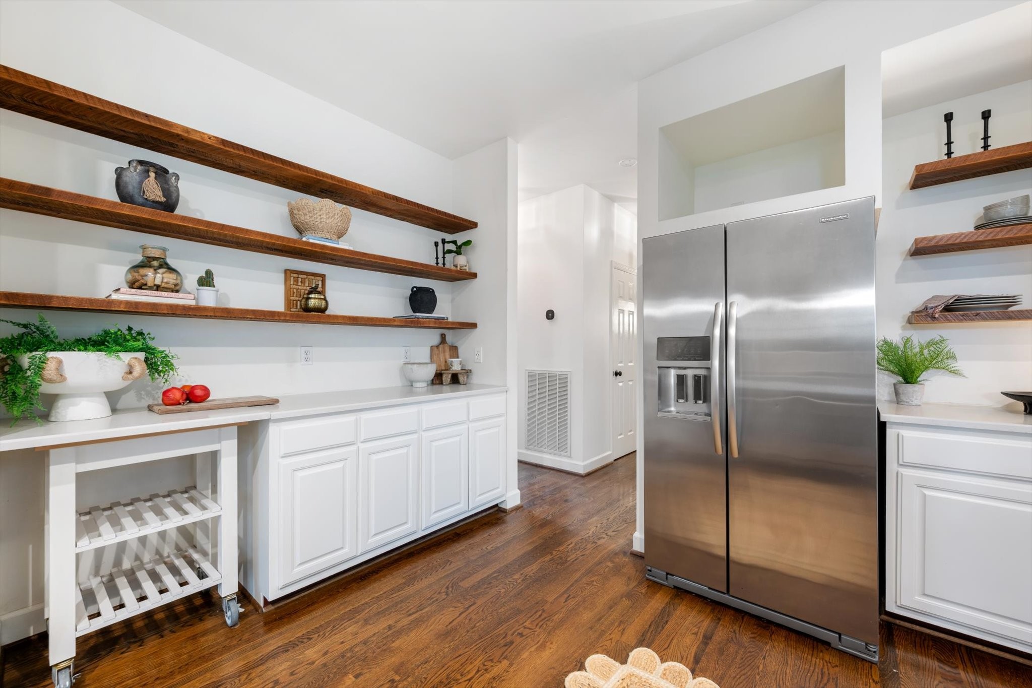 300 Gainsway Ct