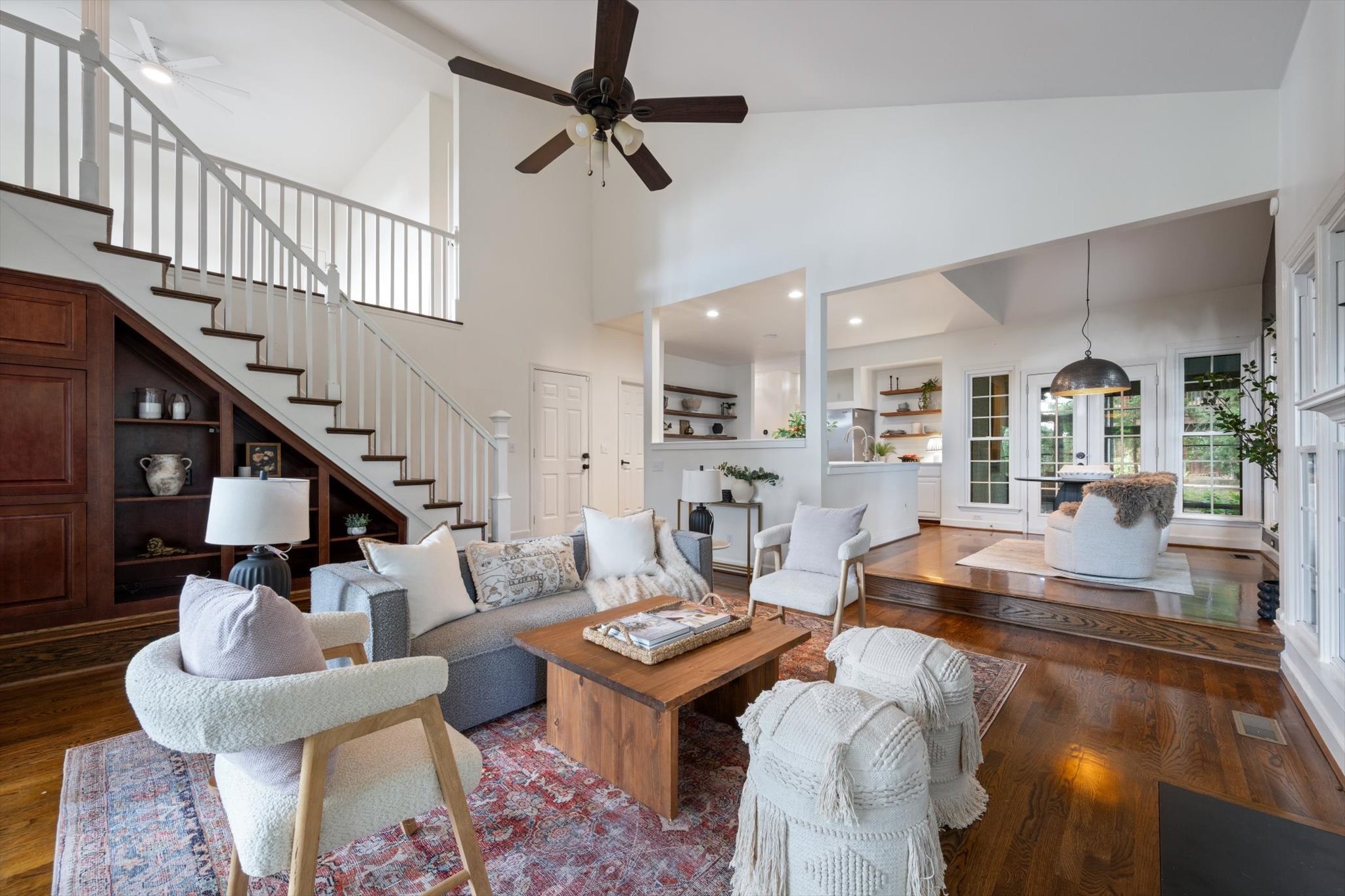 300 Gainsway Ct