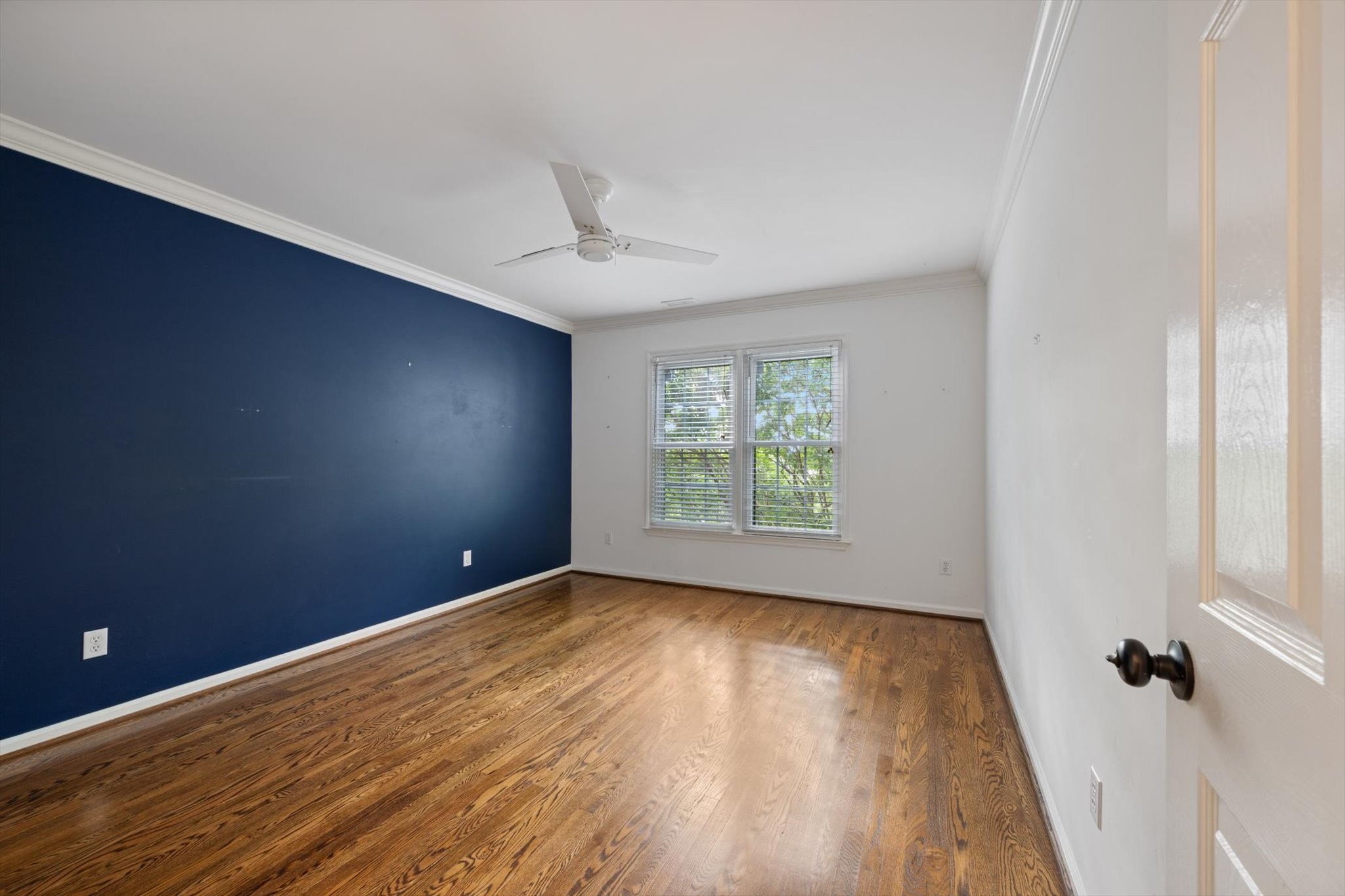 300 Gainsway Ct