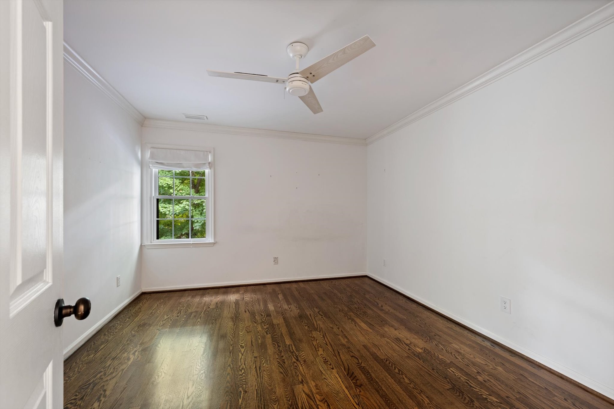 300 Gainsway Ct