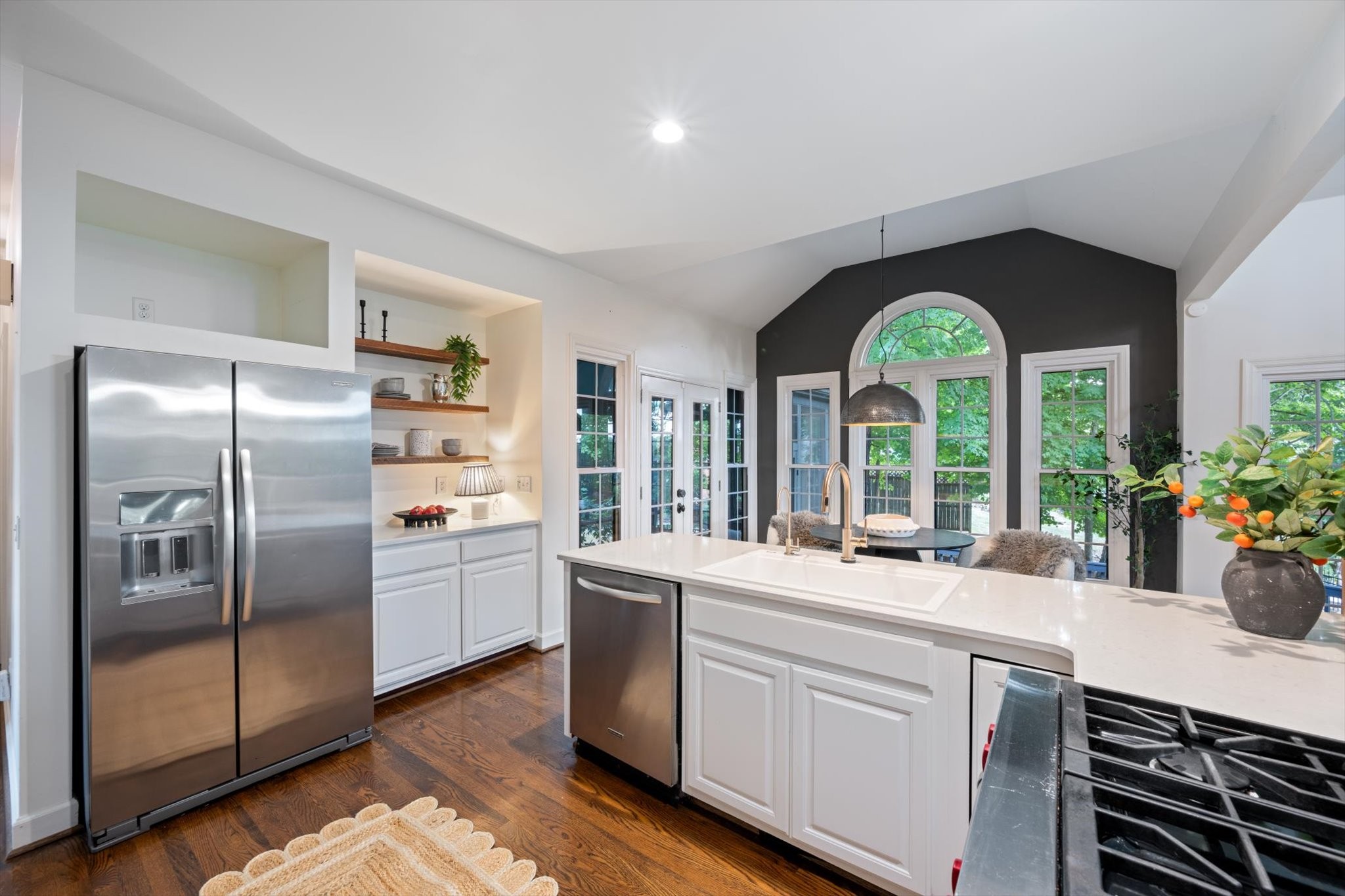 300 Gainsway Ct