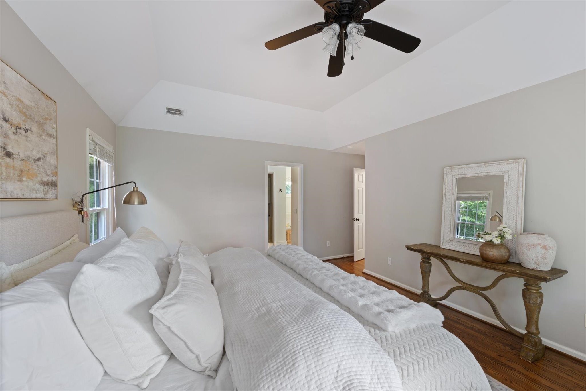 300 Gainsway Ct