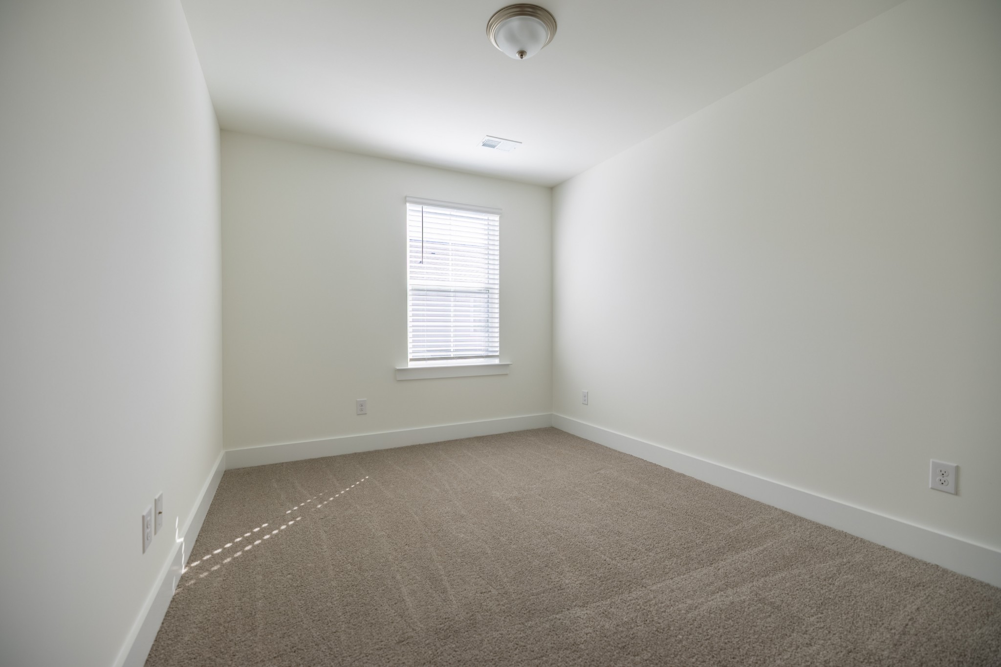 1062 Sweetleaf Dr