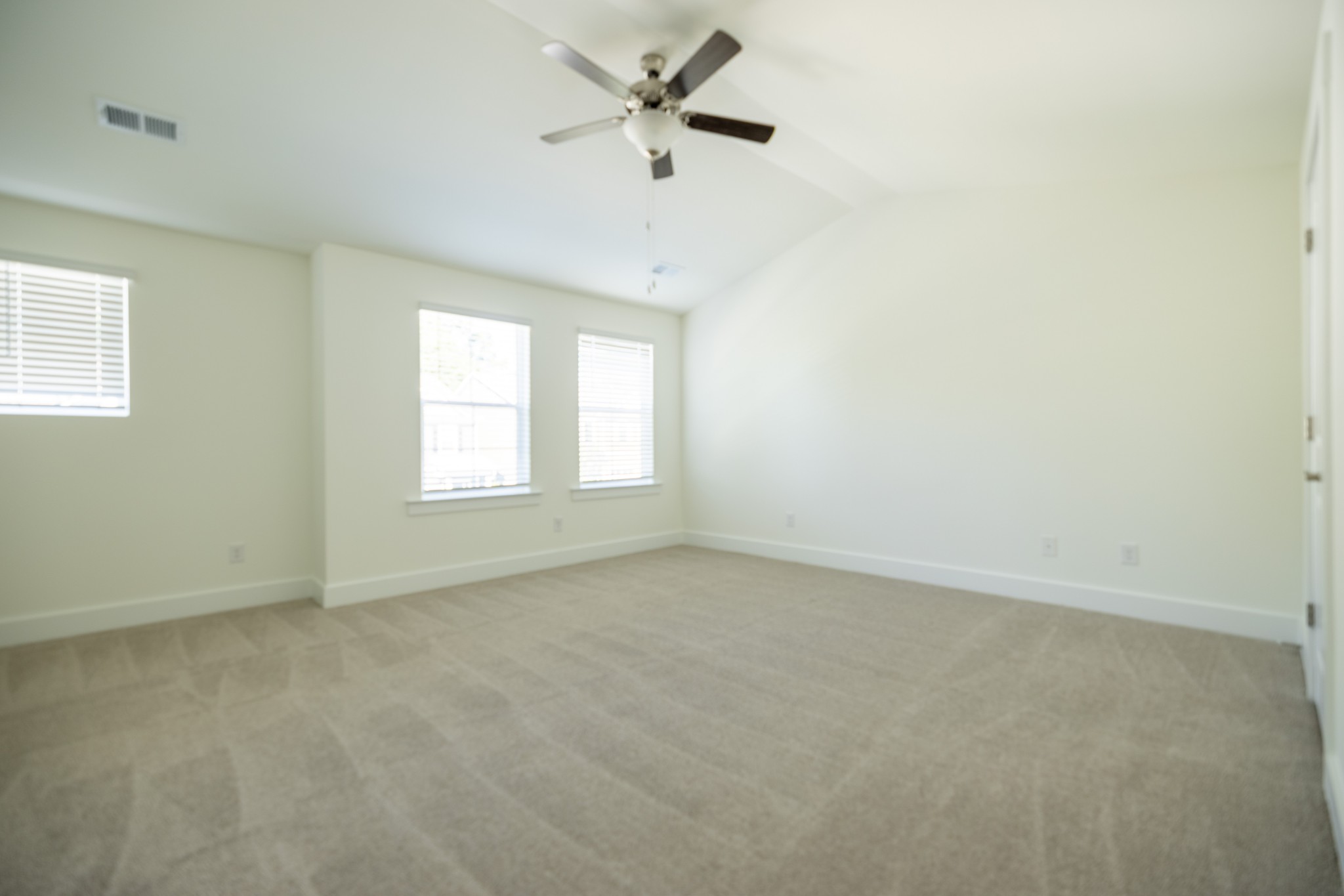 1062 Sweetleaf Dr