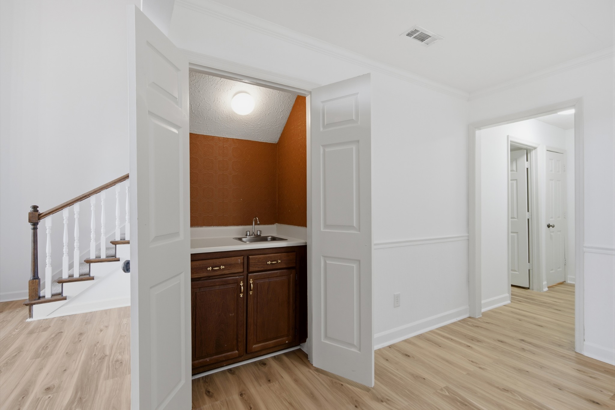 113 Highland Villa Dr