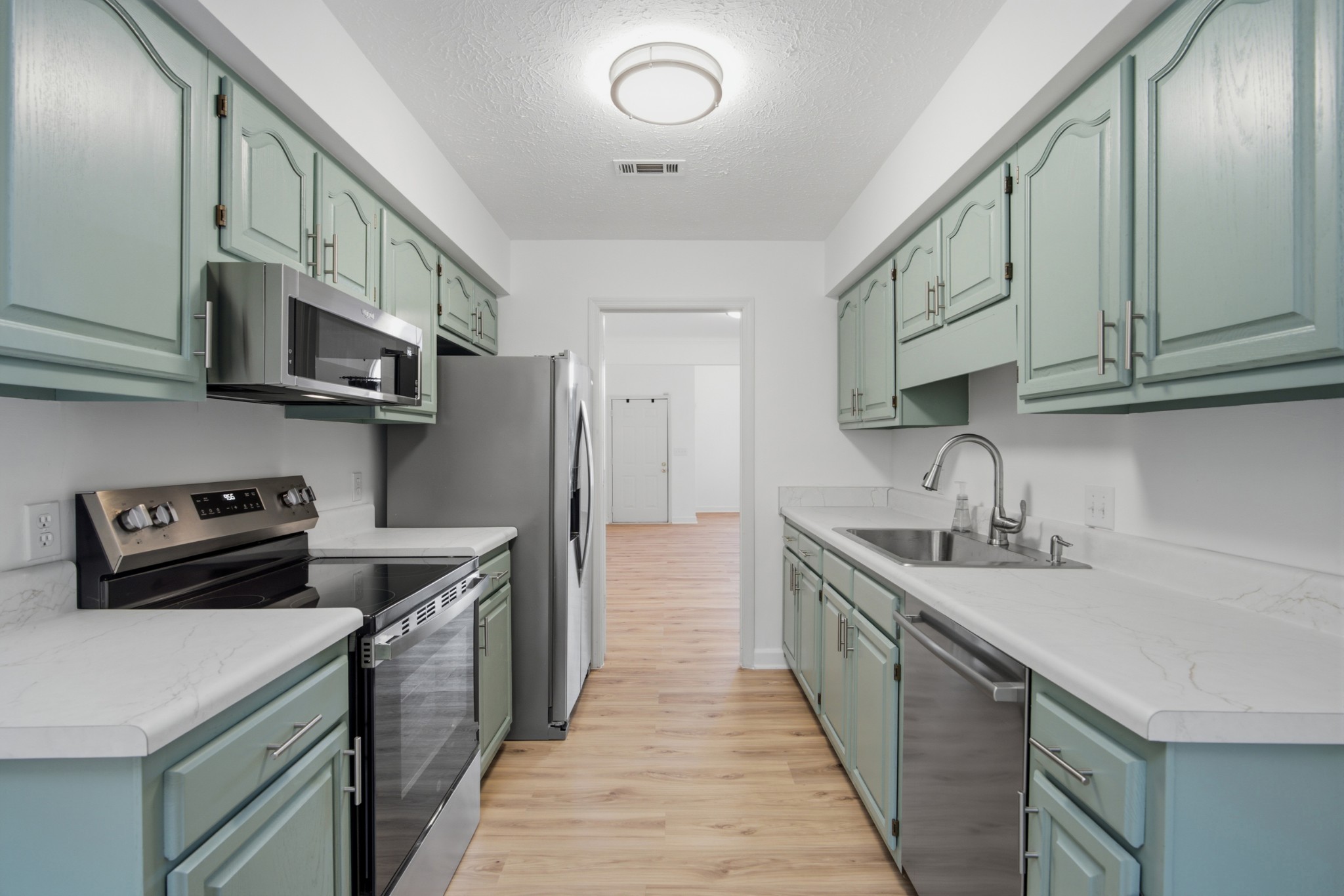 113 Highland Villa Dr