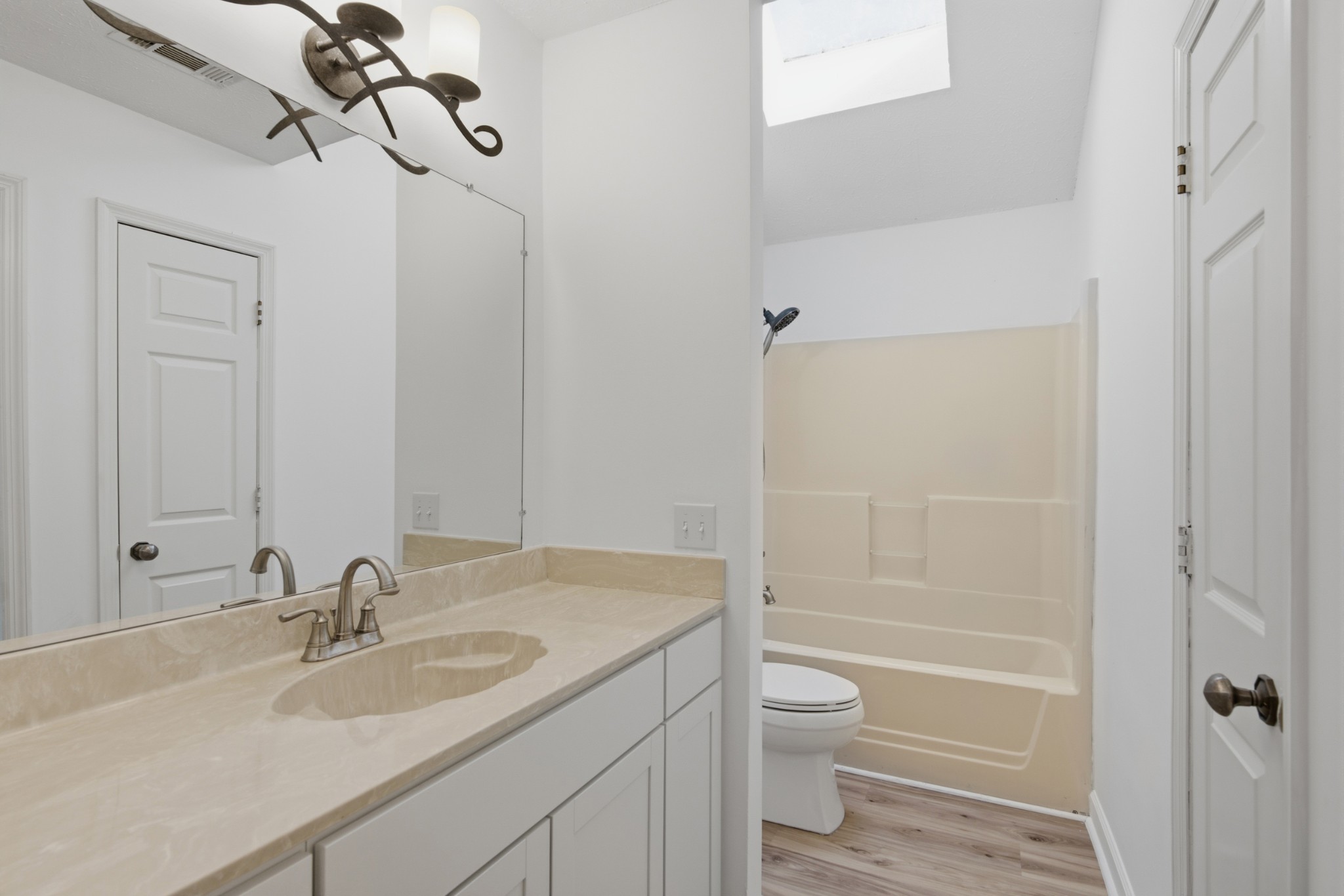 113 Highland Villa Dr