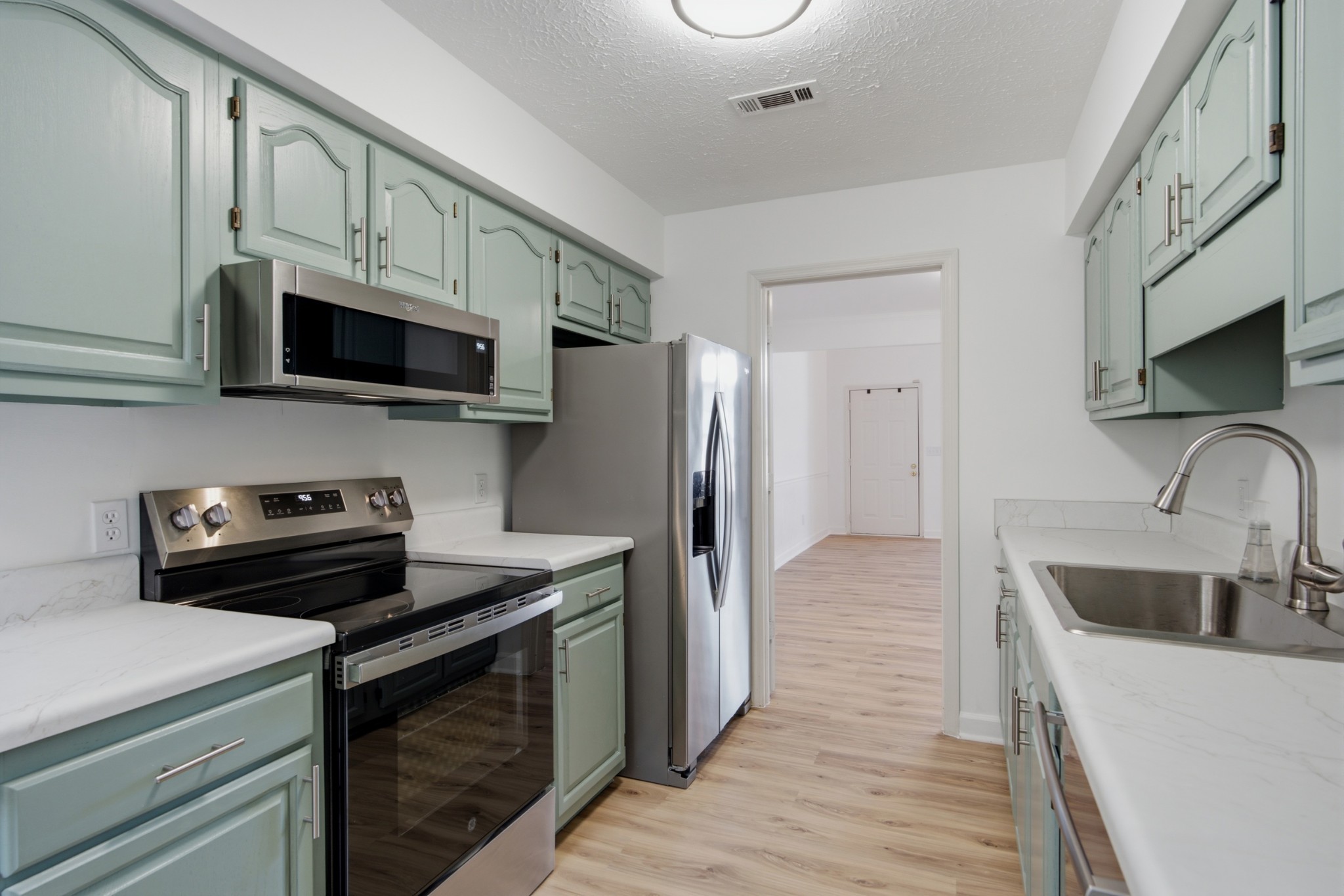 113 Highland Villa Dr