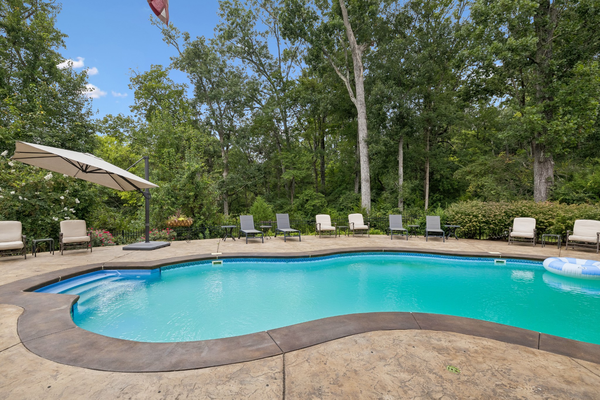 2231 Dunblane Ln