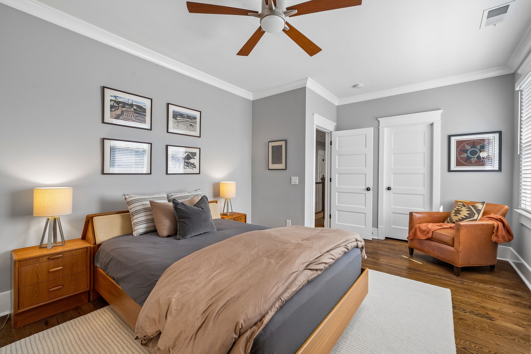 2813 Acklen