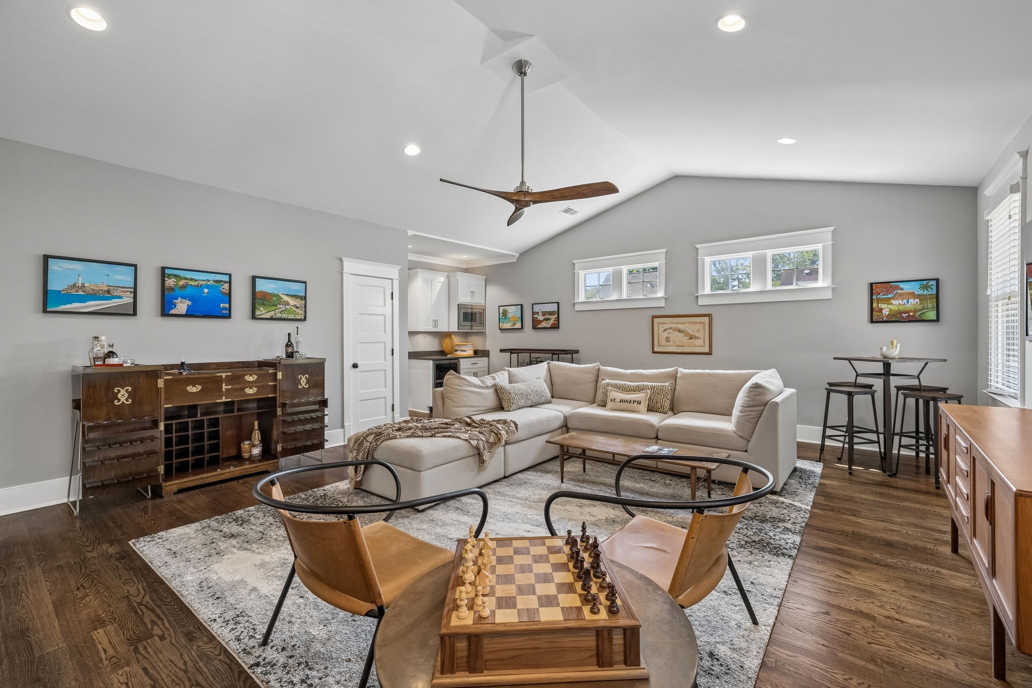 2813 Acklen