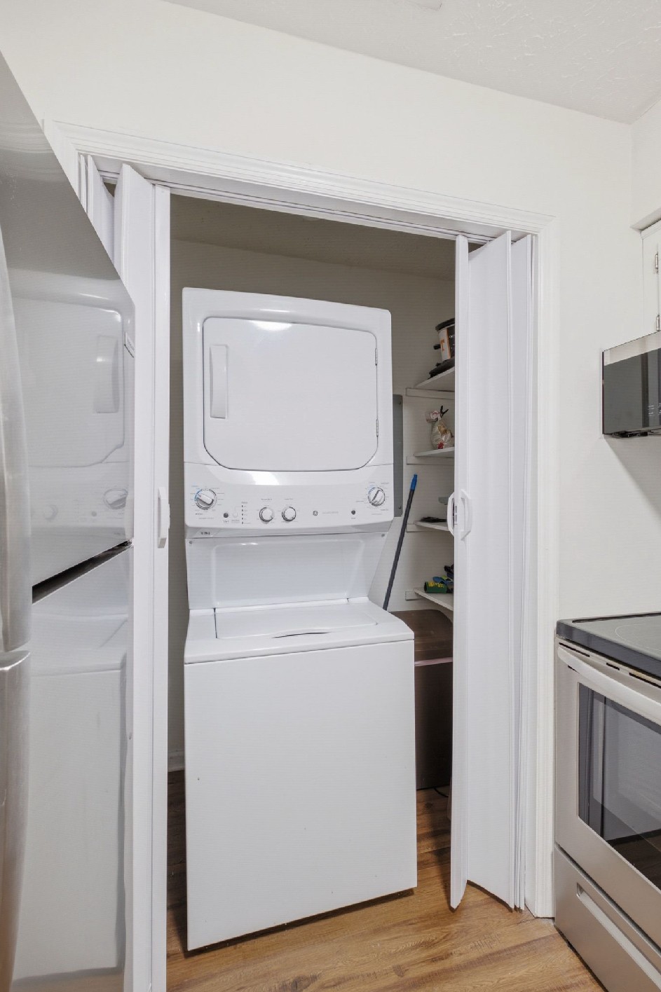 1808 State St Unit: 311