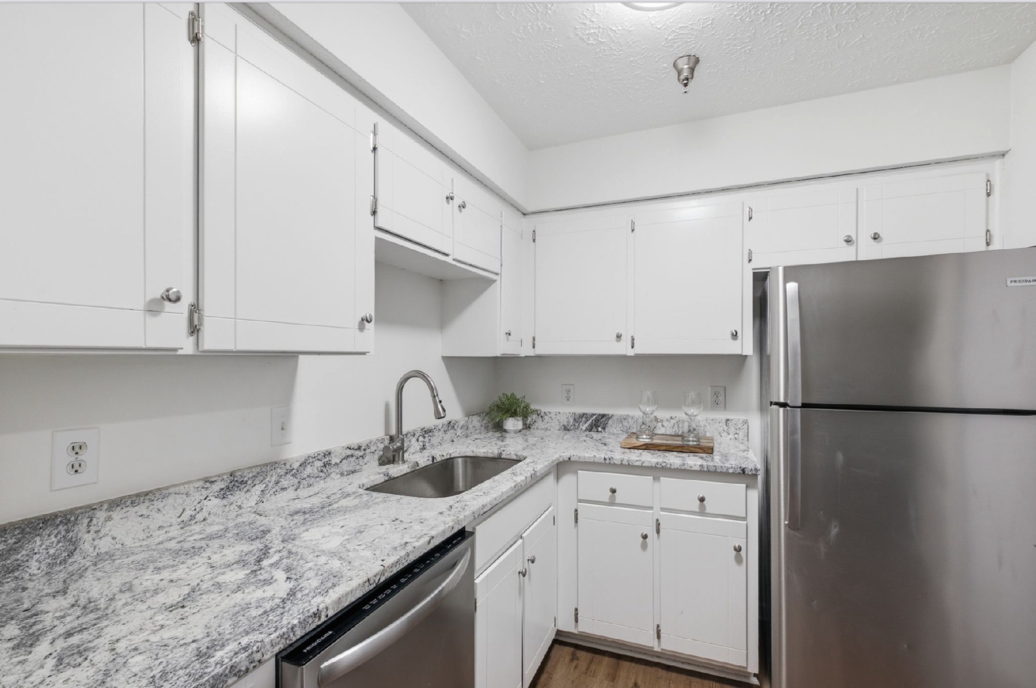 1808 State St Unit: 311