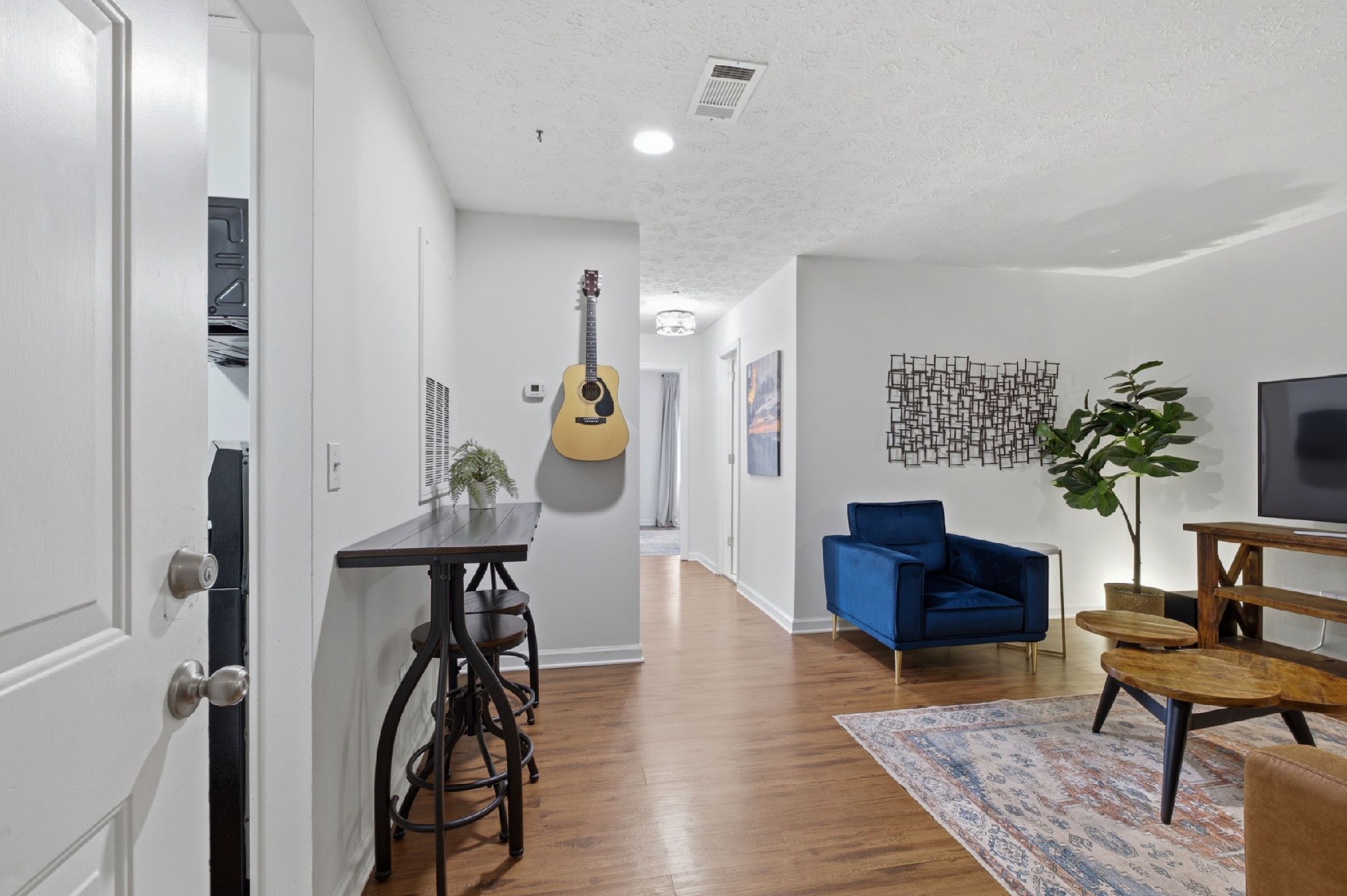 1808 State St Unit: 311