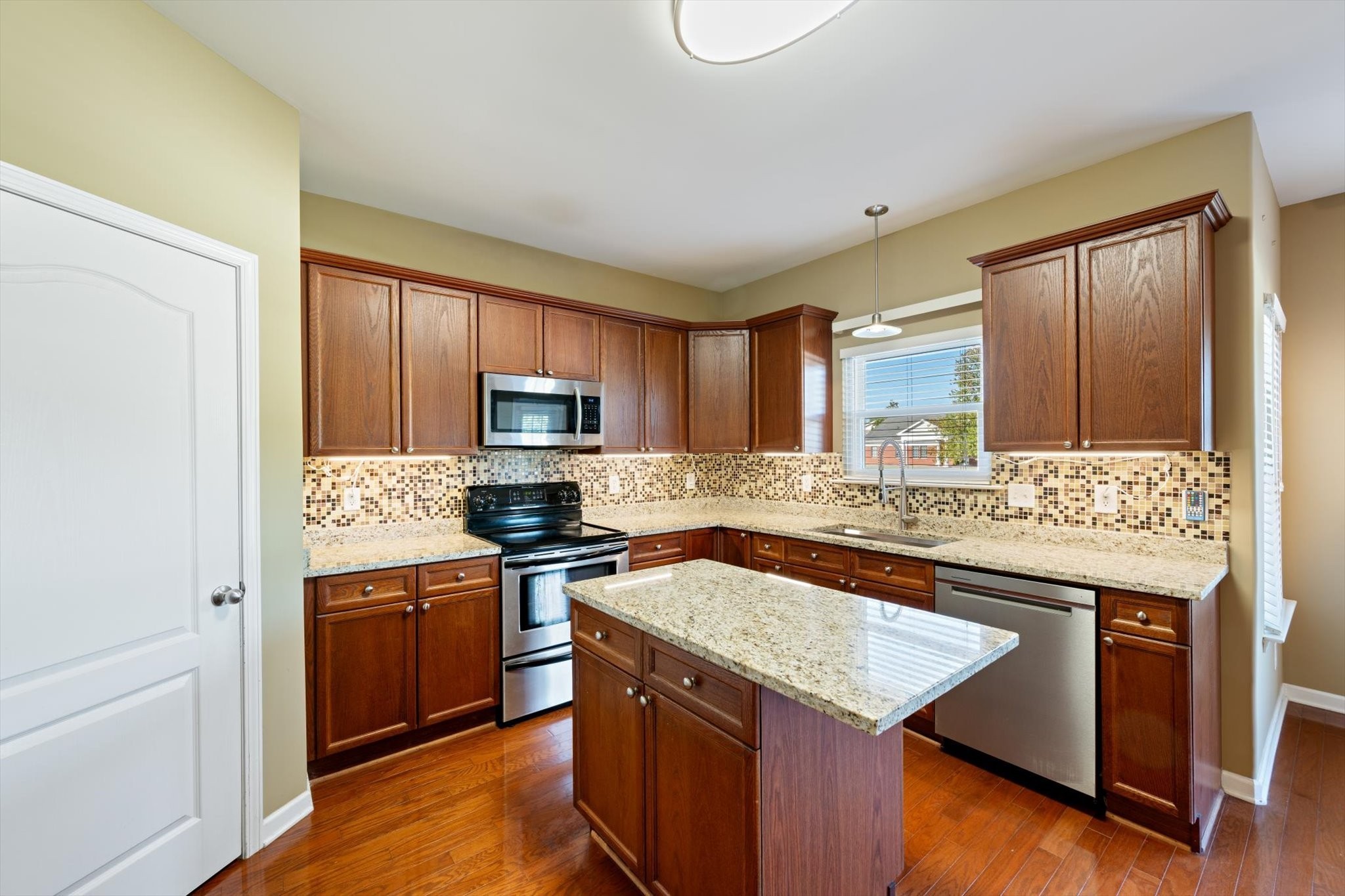 2187 Gold Valley Dr