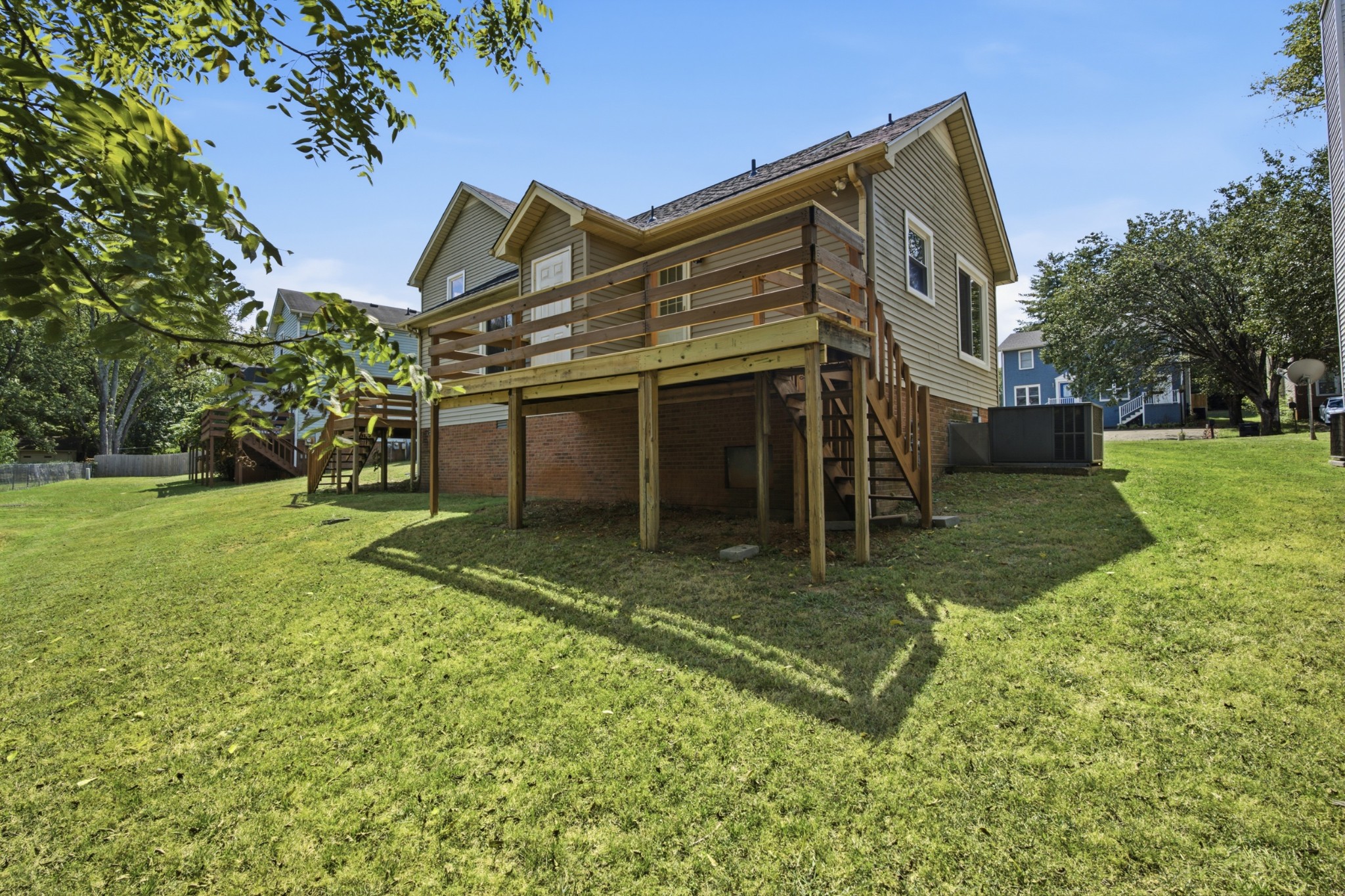 1033 Silver Point Dr