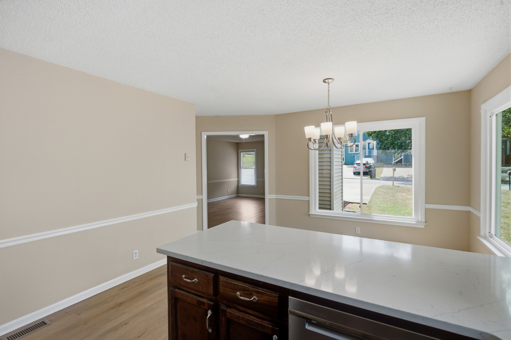 1033 Silver Point Dr