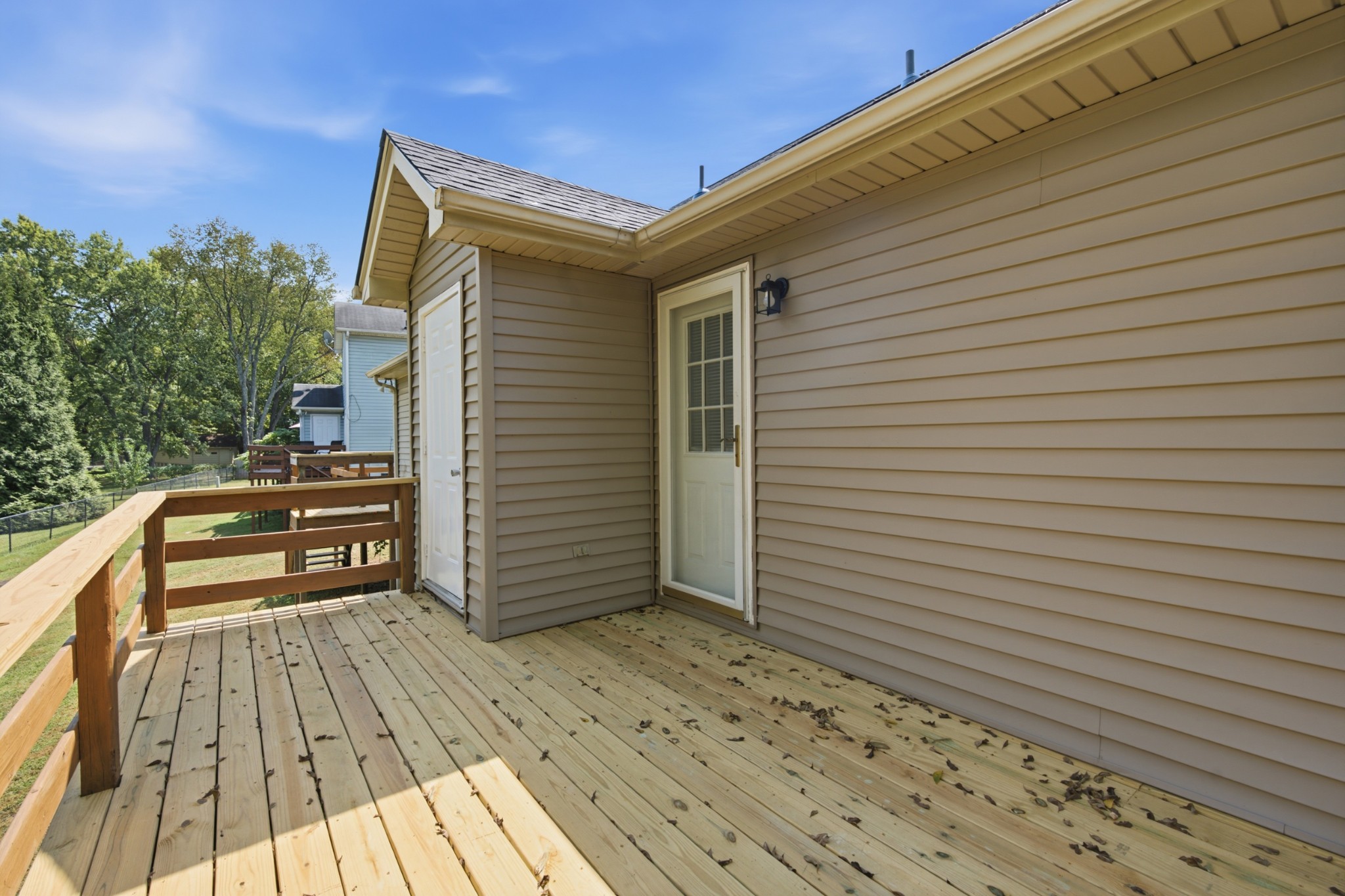 1033 Silver Point Dr