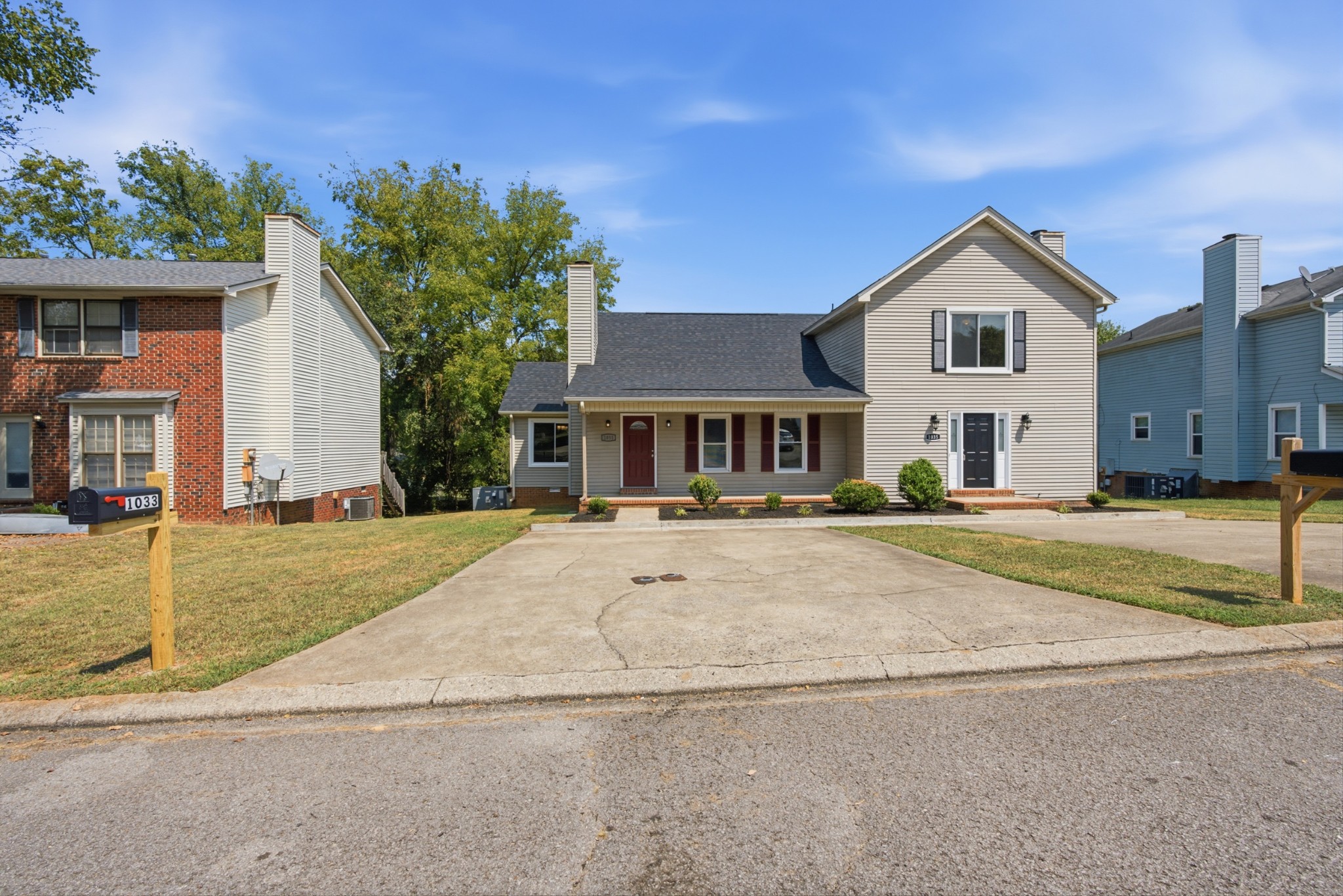 1033 Silver Point Dr