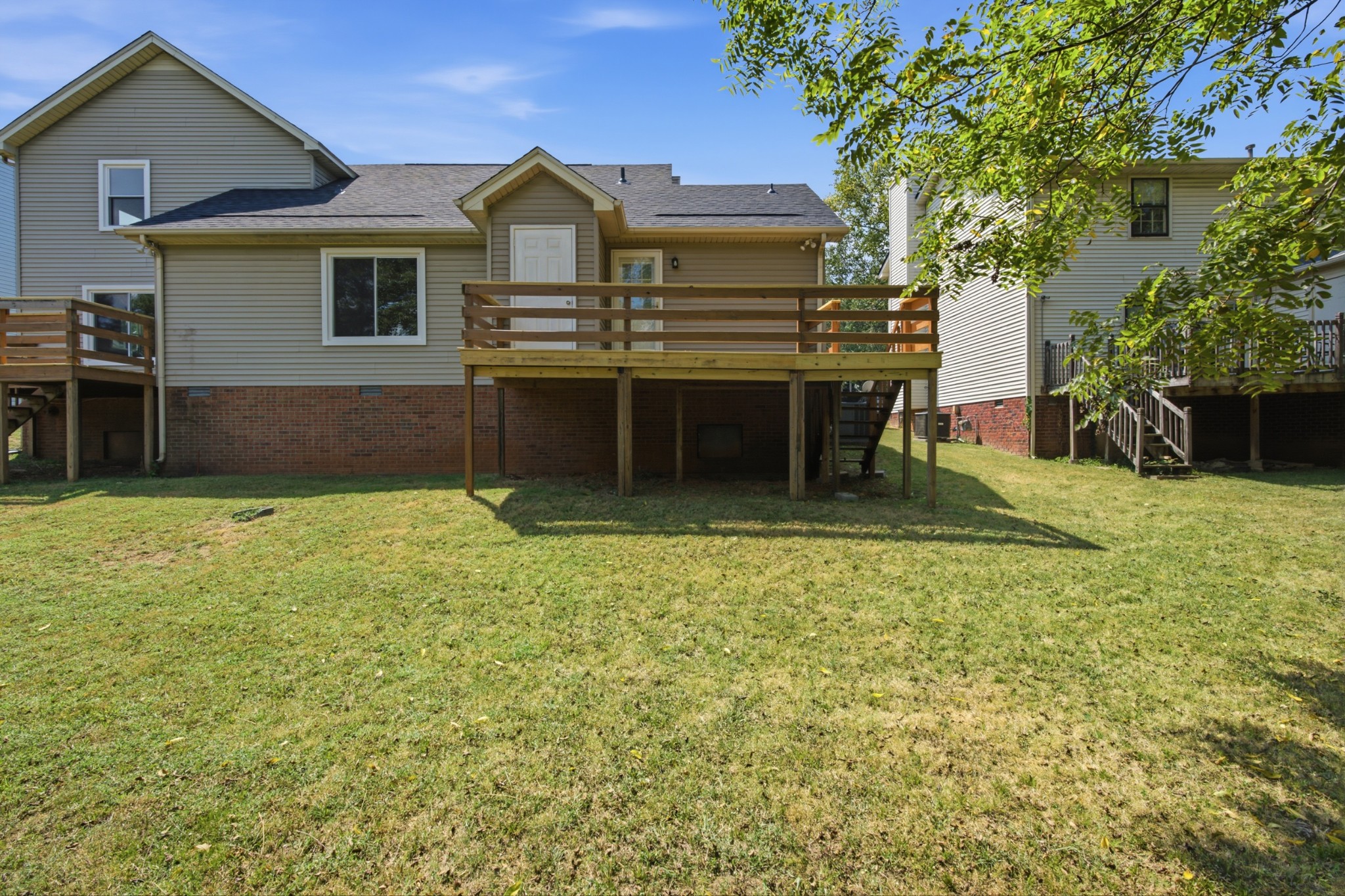 1033 Silver Point Dr