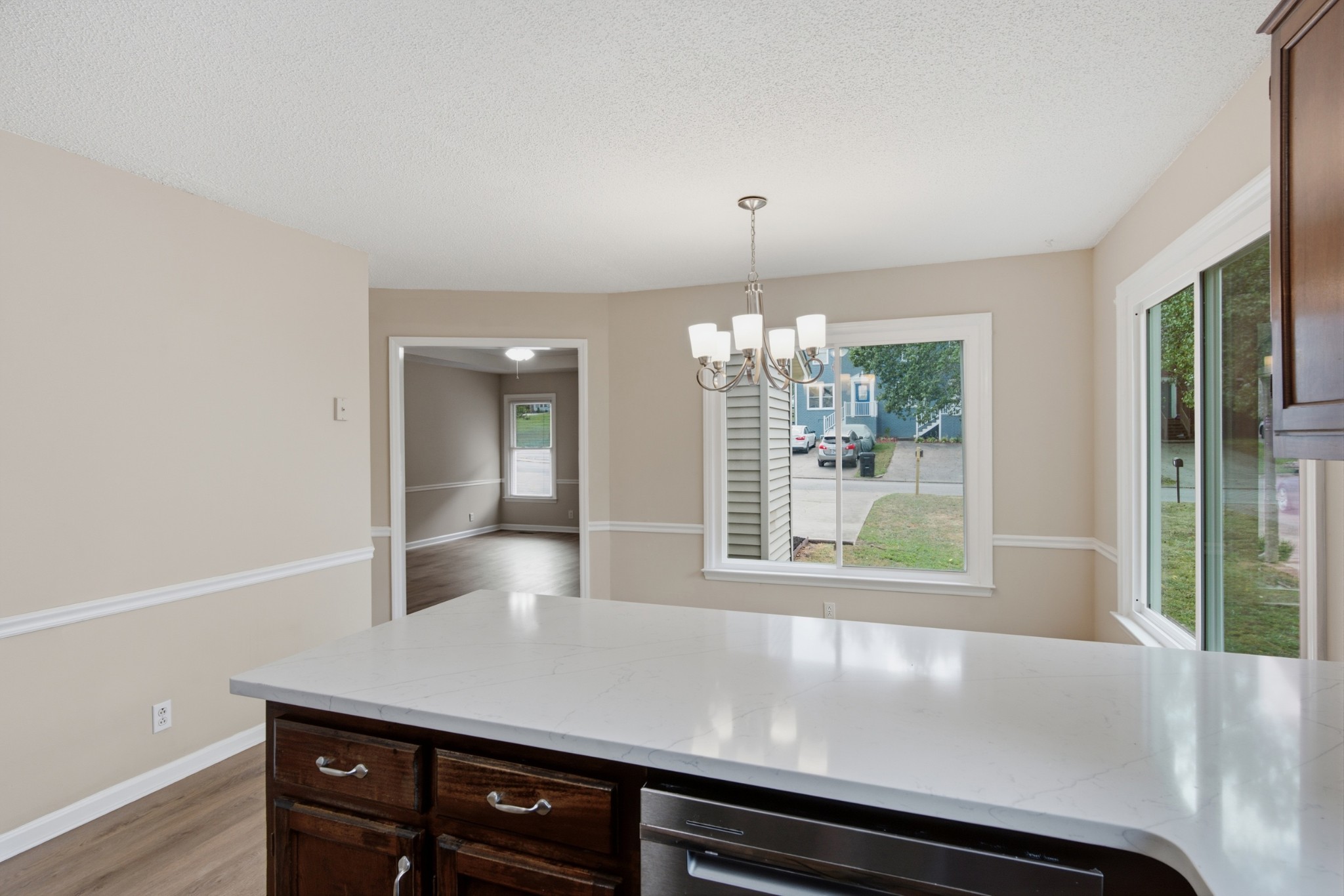 1033 Silver Point Dr