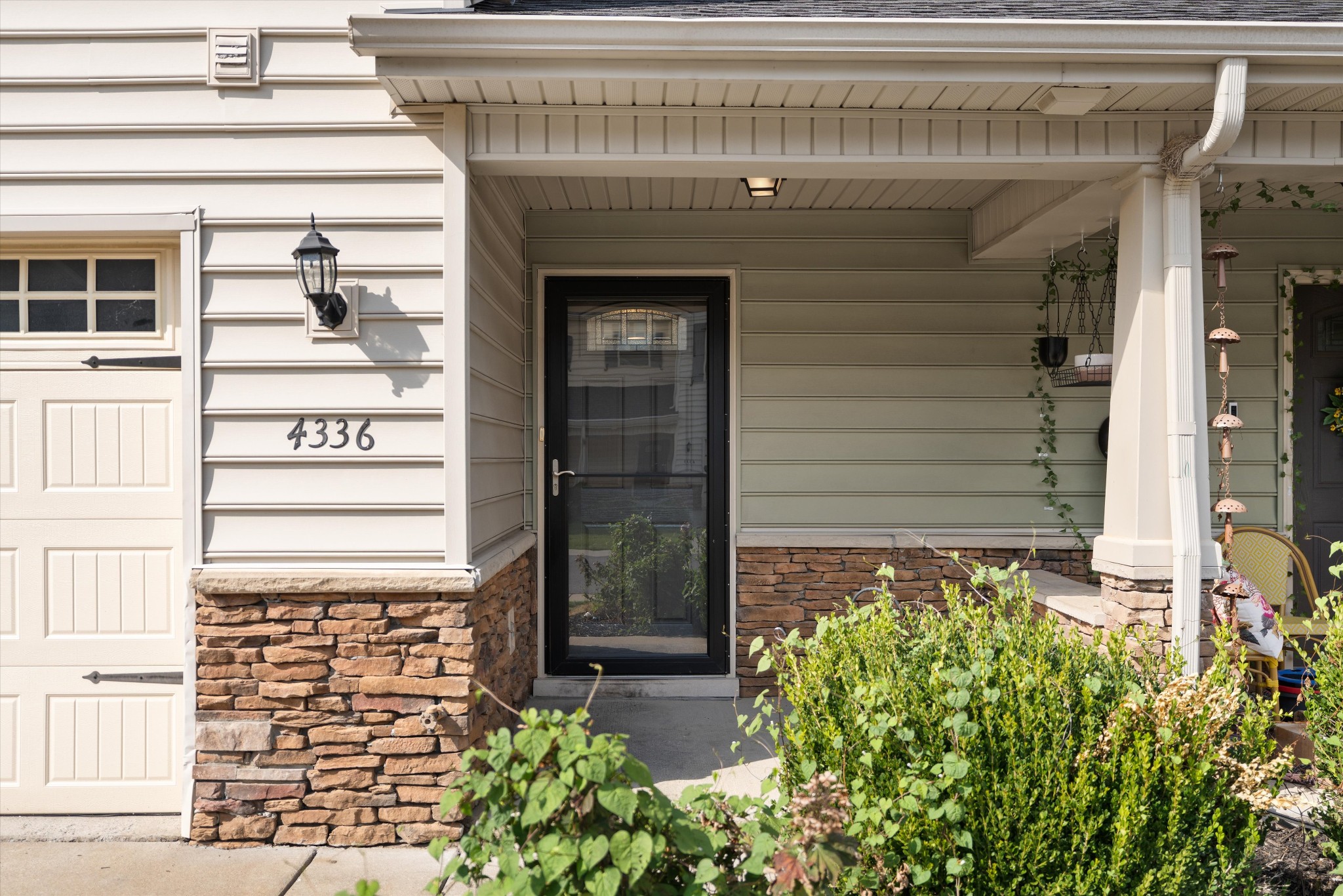 4336 Sunday Silence Way