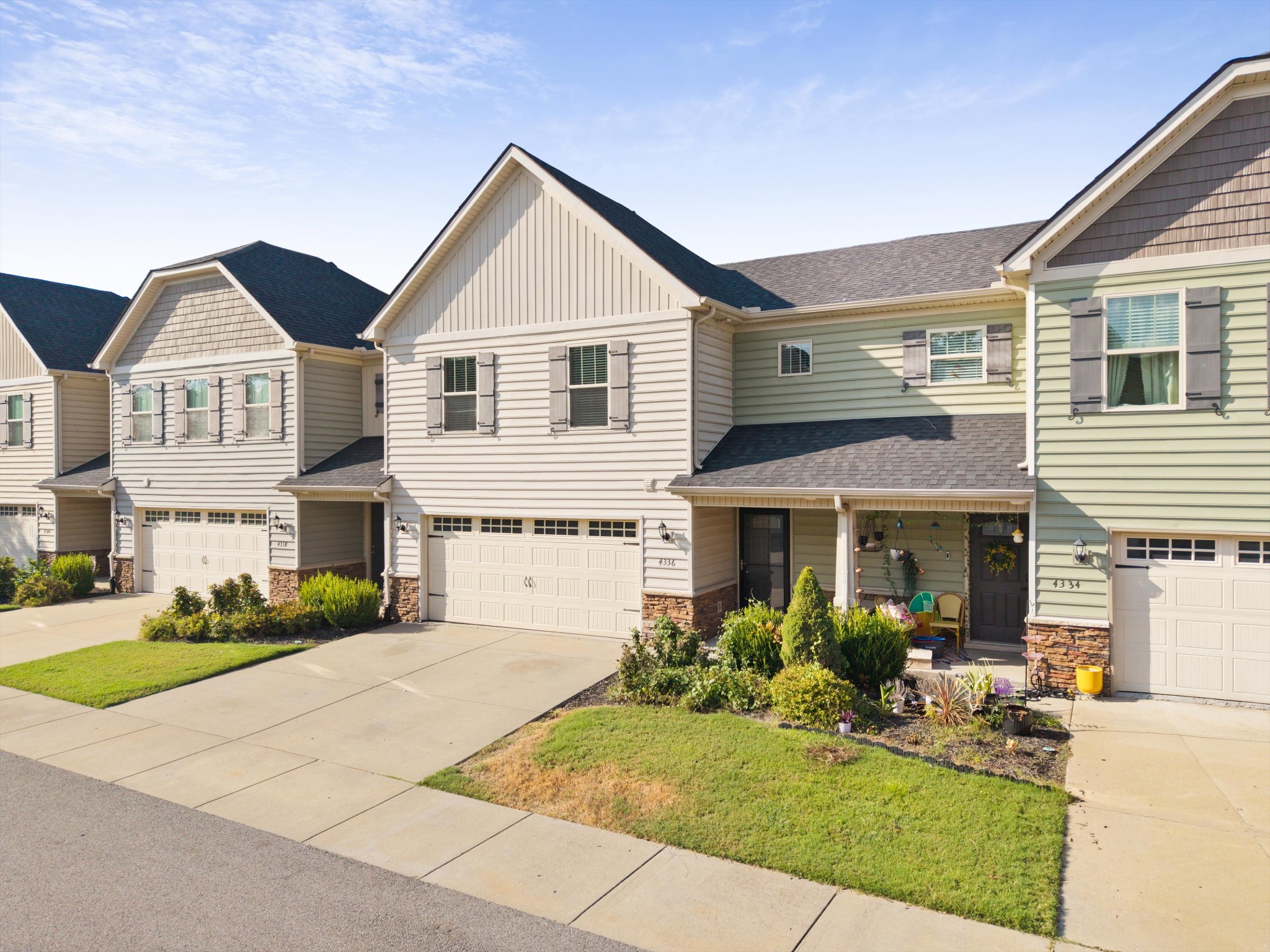 4336 Sunday Silence Way