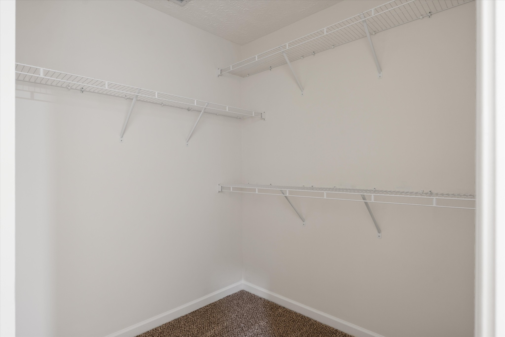 4336 Sunday Silence Way