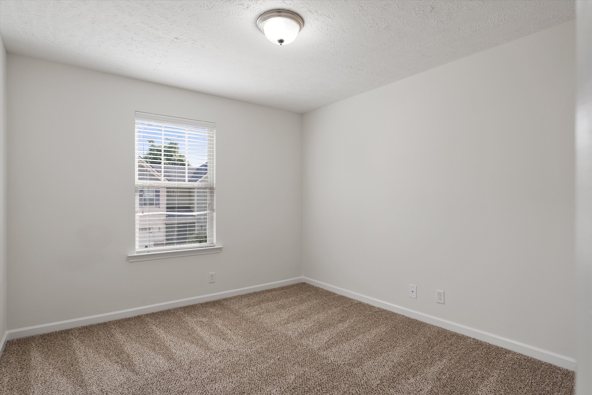 4336 Sunday Silence Way
