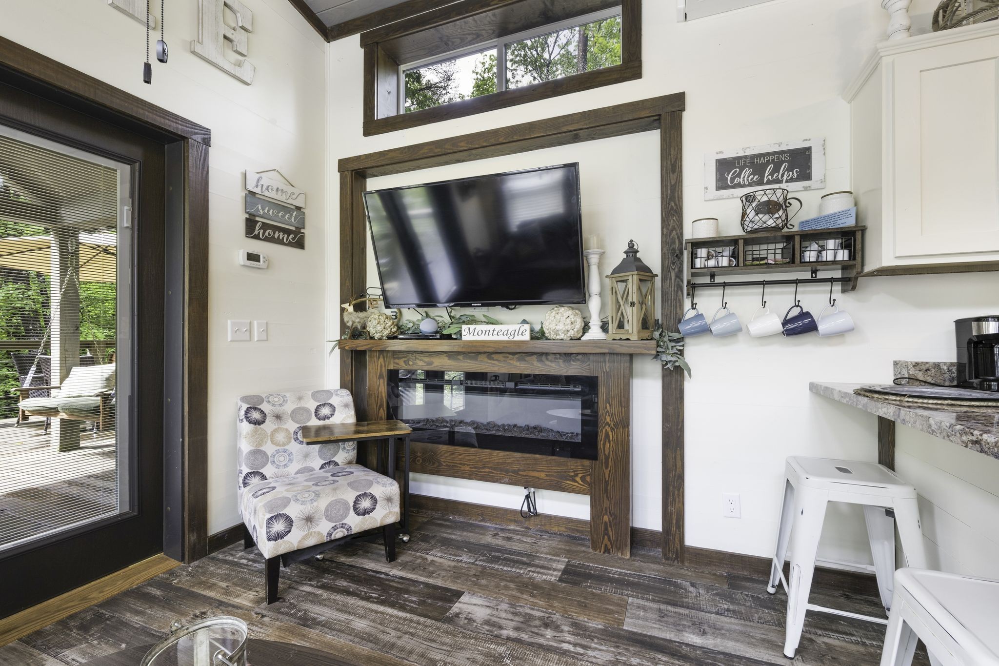 484 Deer Lick Trail