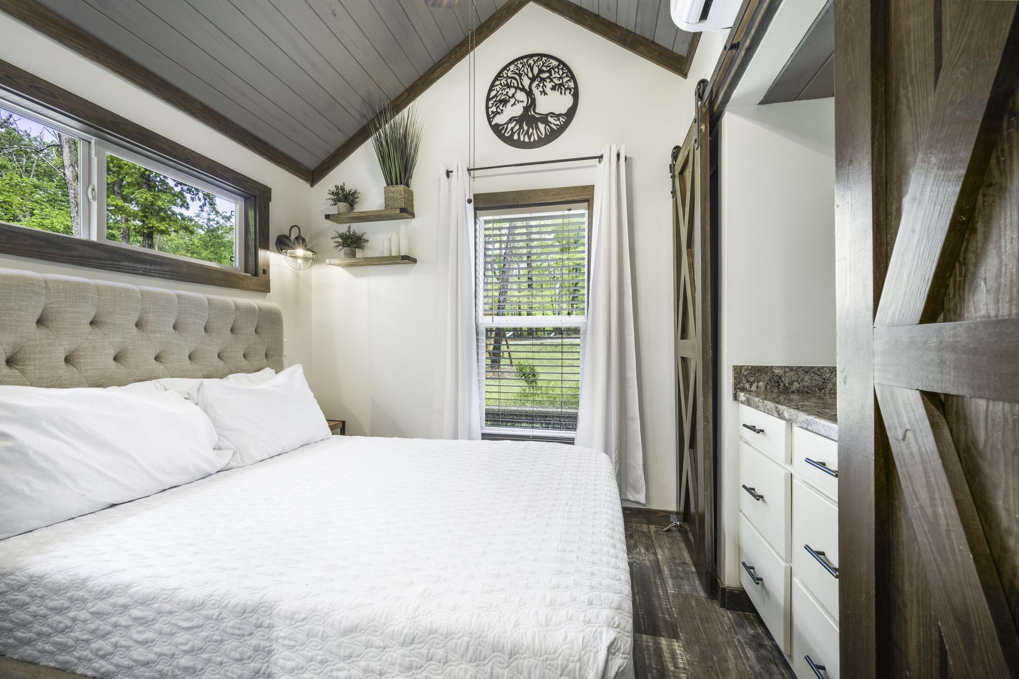484 Deer Lick Trail