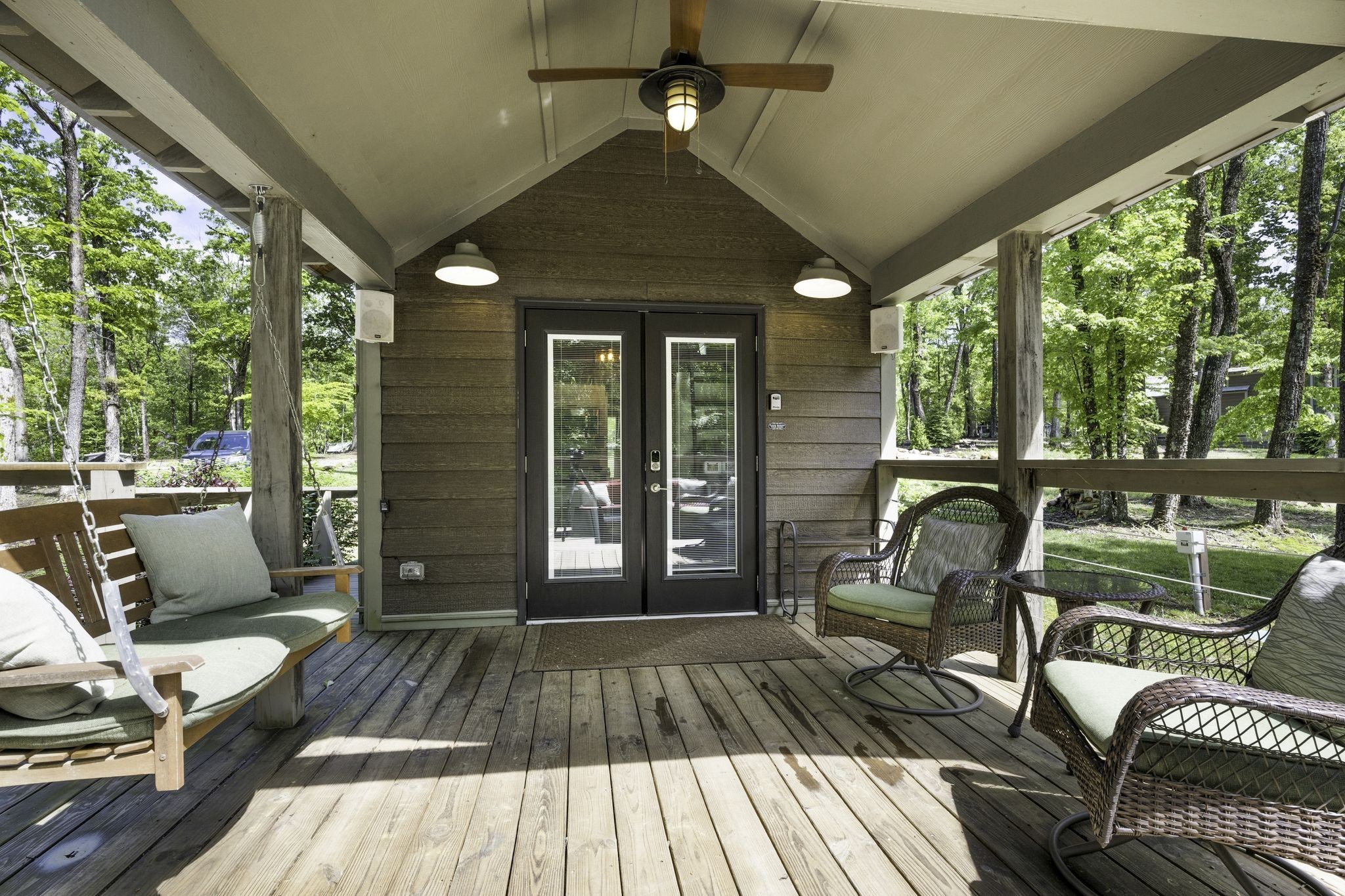 484 Deer Lick Trail