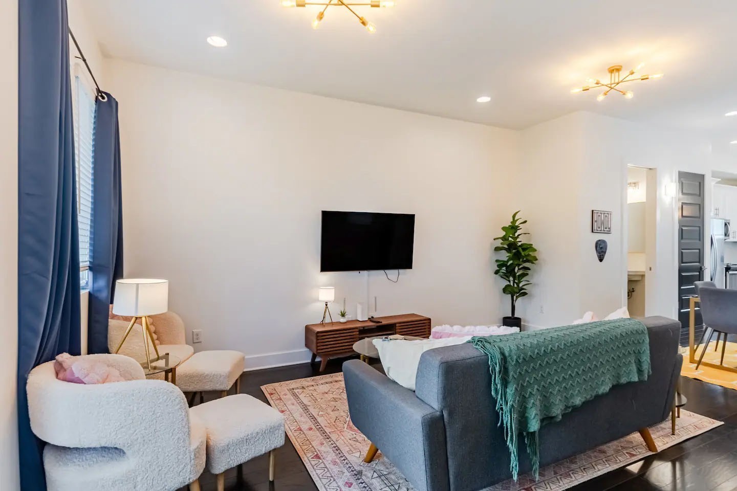 2410 Meharry Blvd Unit: 9