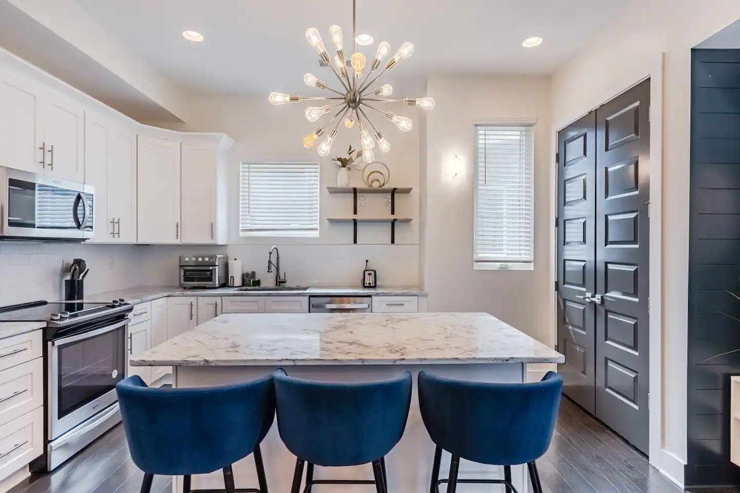 2410 Meharry Blvd Unit: 9