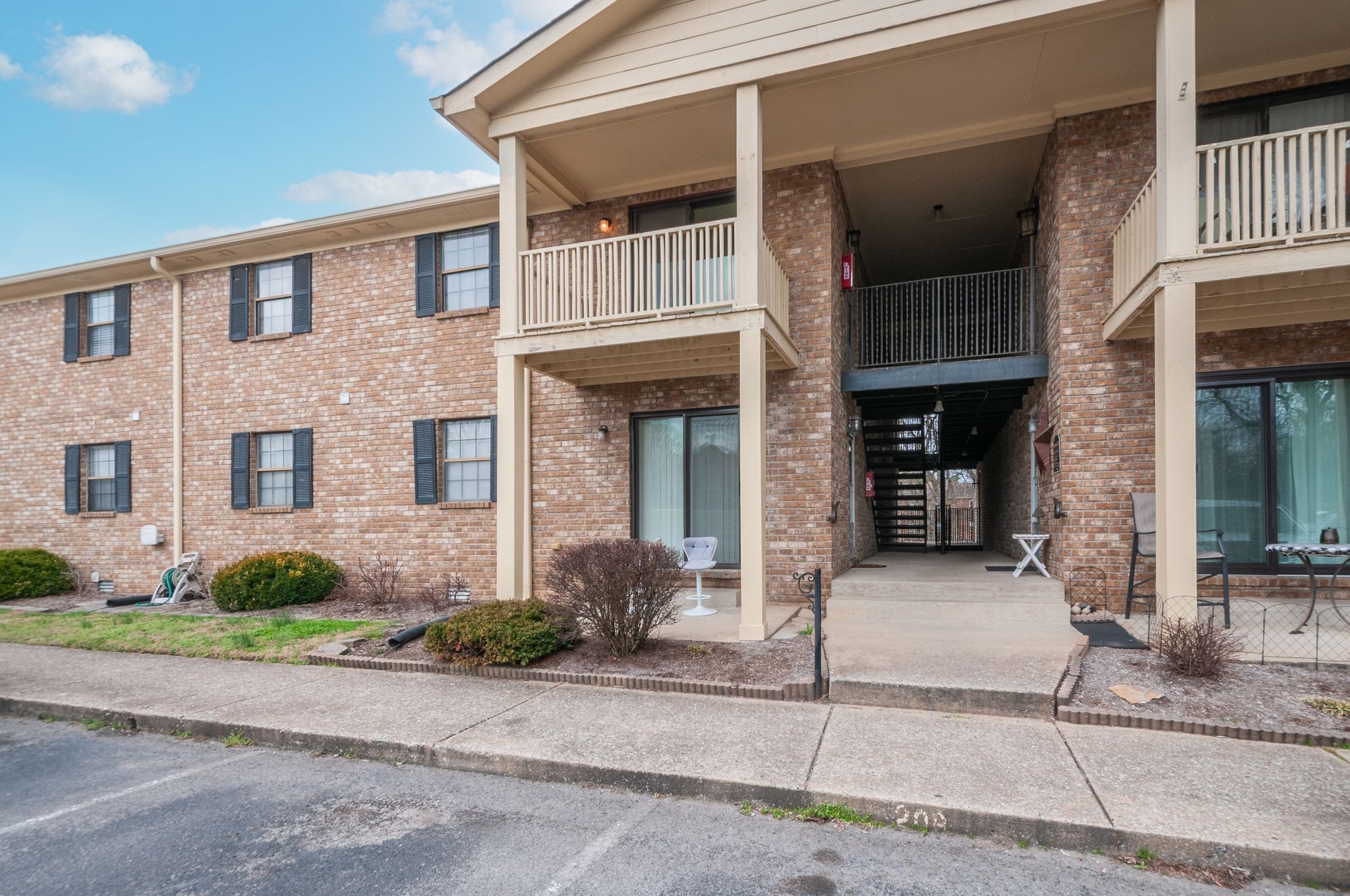 514 N Petway St Unit: #305