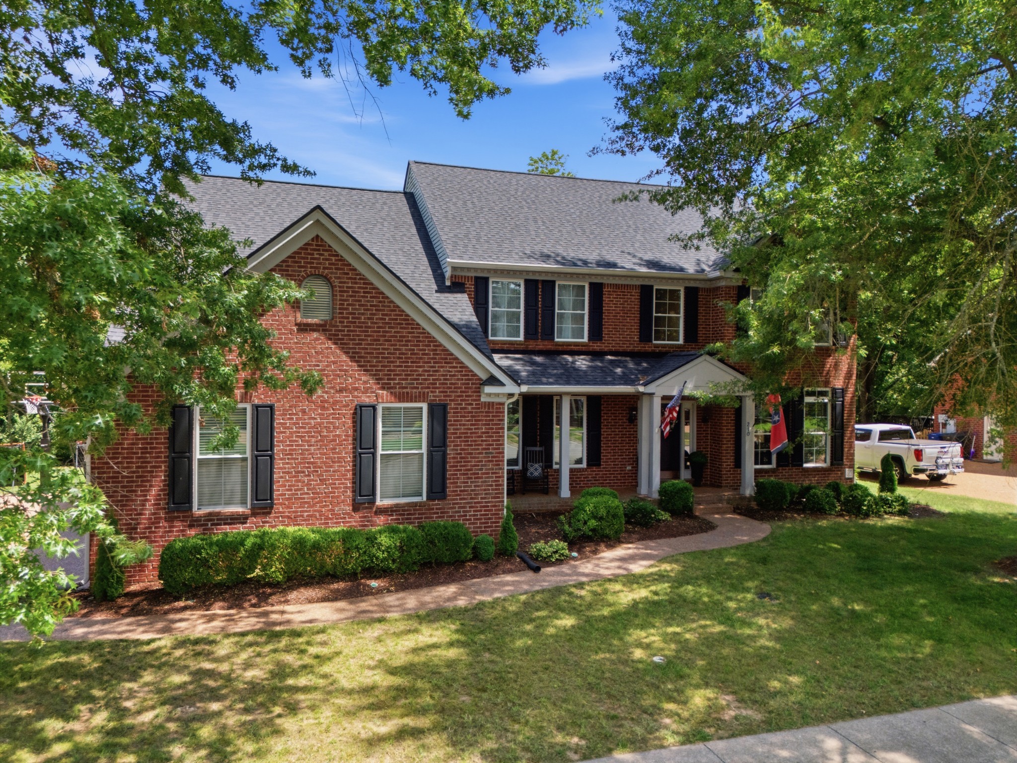 210 Stillcreek Dr