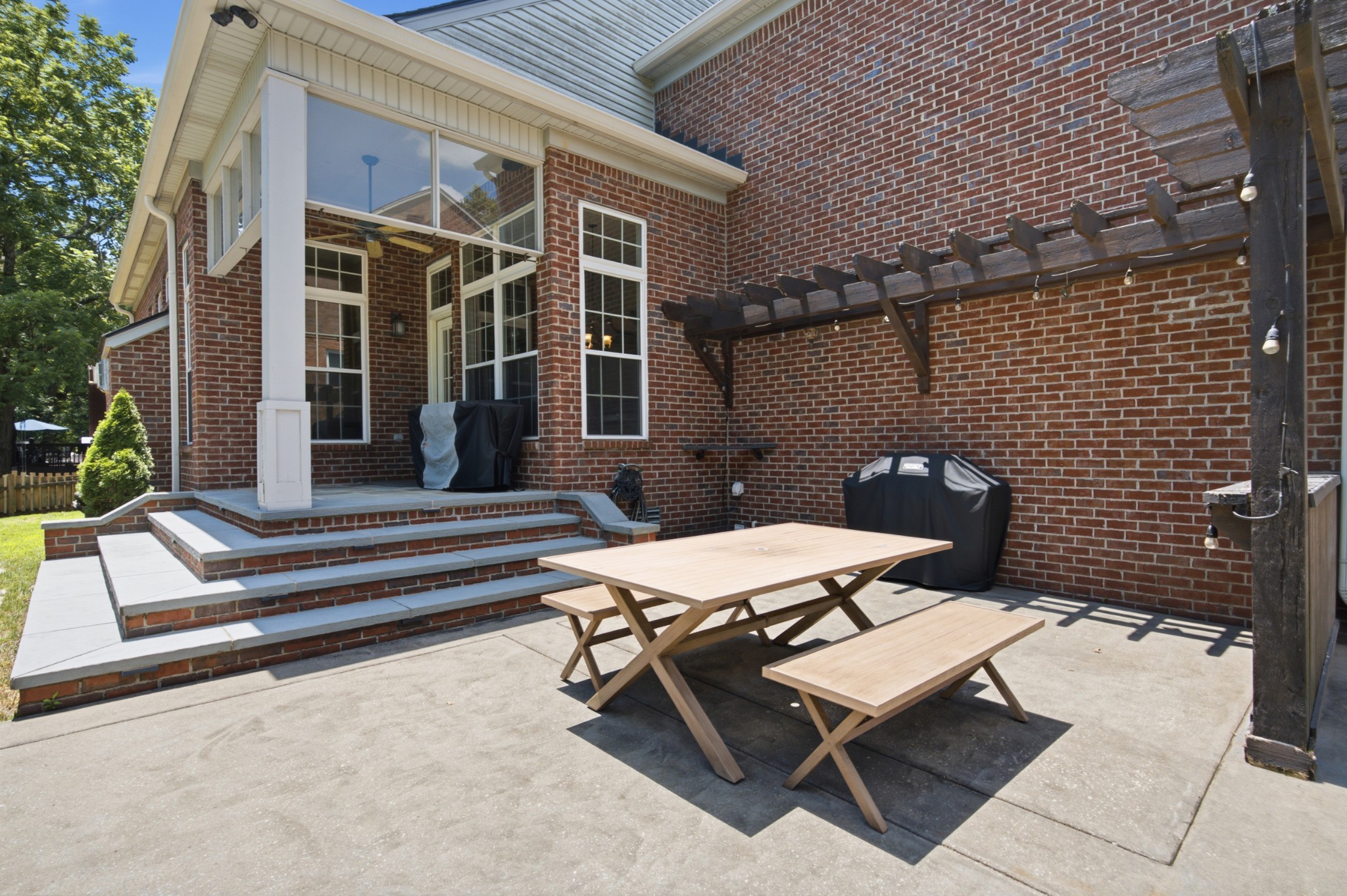 210 Stillcreek Dr