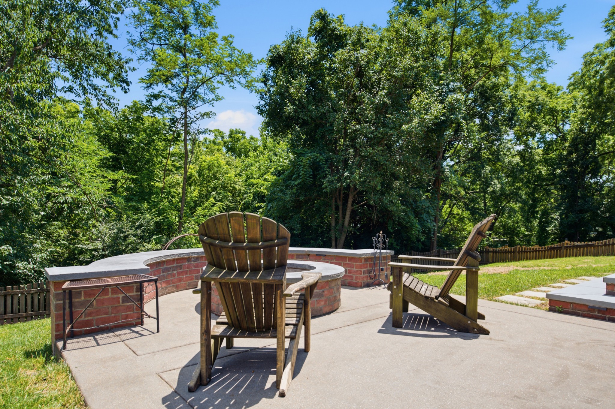 210 Stillcreek Dr