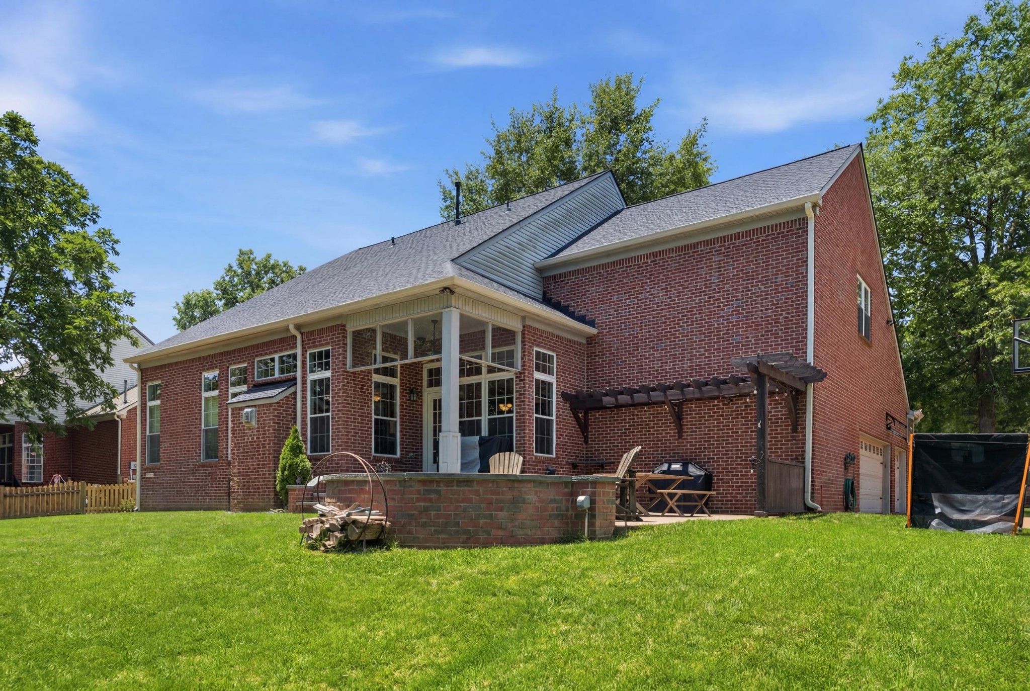 210 Stillcreek Dr