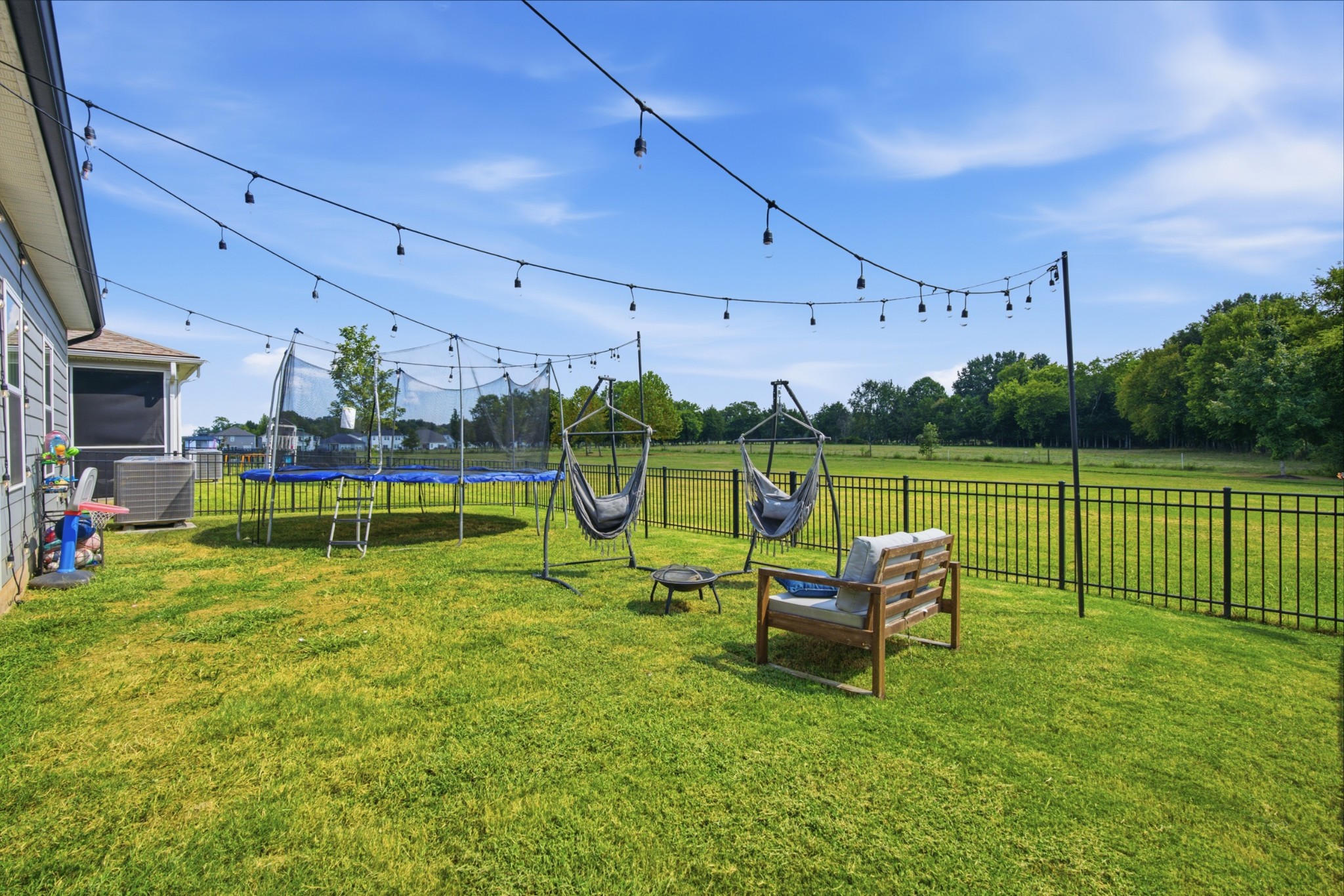 3825 Mathewson Way