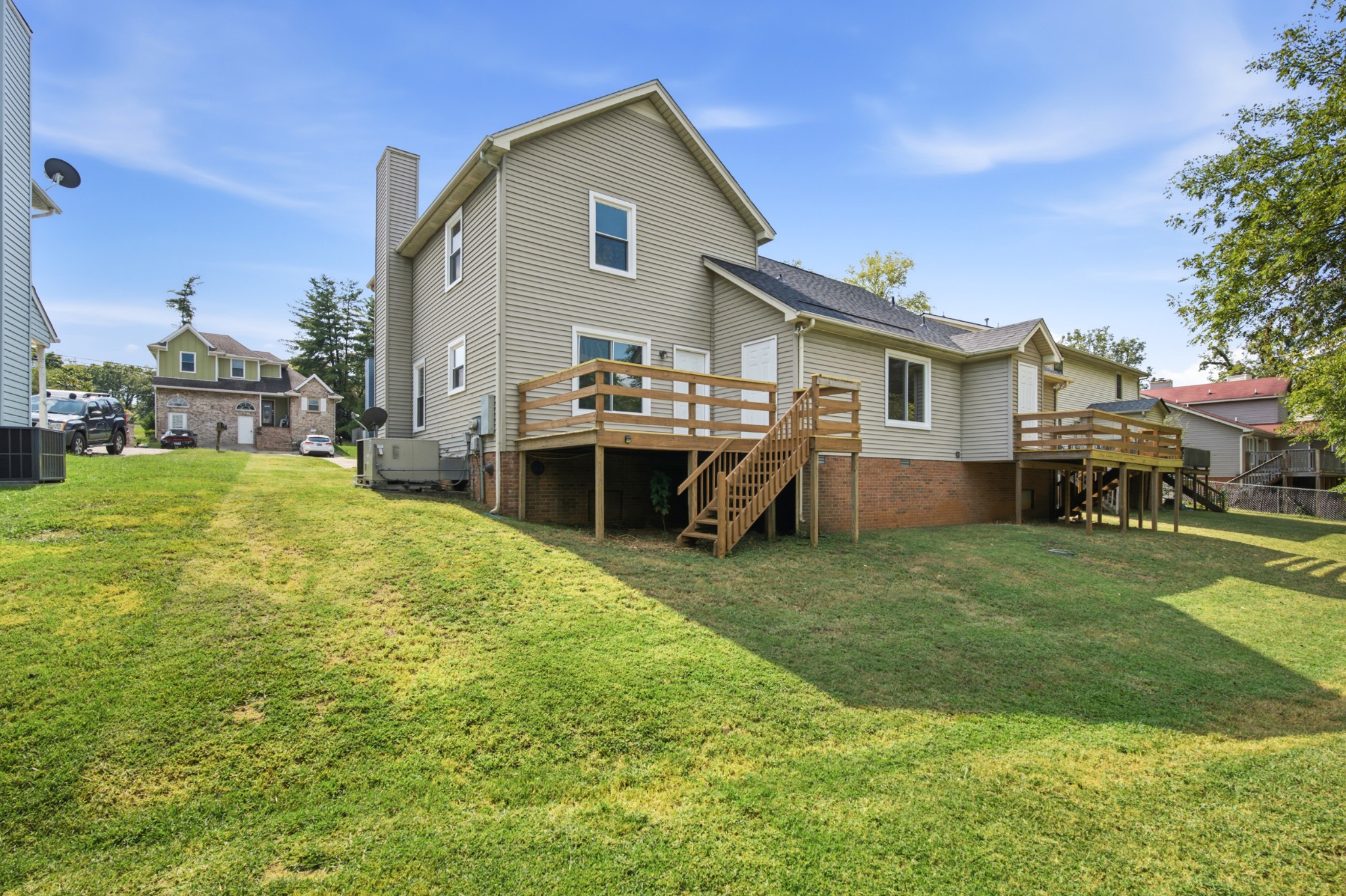 1035 Silver Point Dr